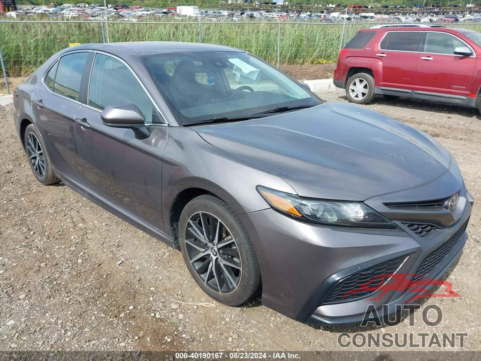 TOYOTA CAMRY 2021 - 4T1G11AK8MU604522