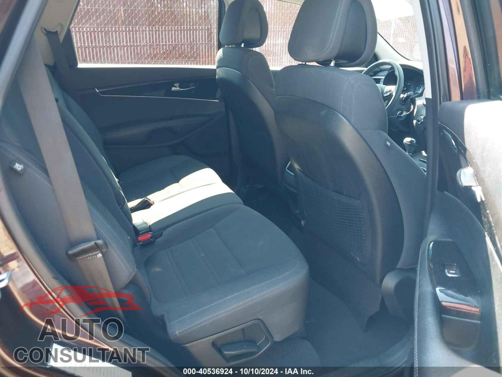 KIA SORENTO 2016 - 5XYPGDA57GG046313