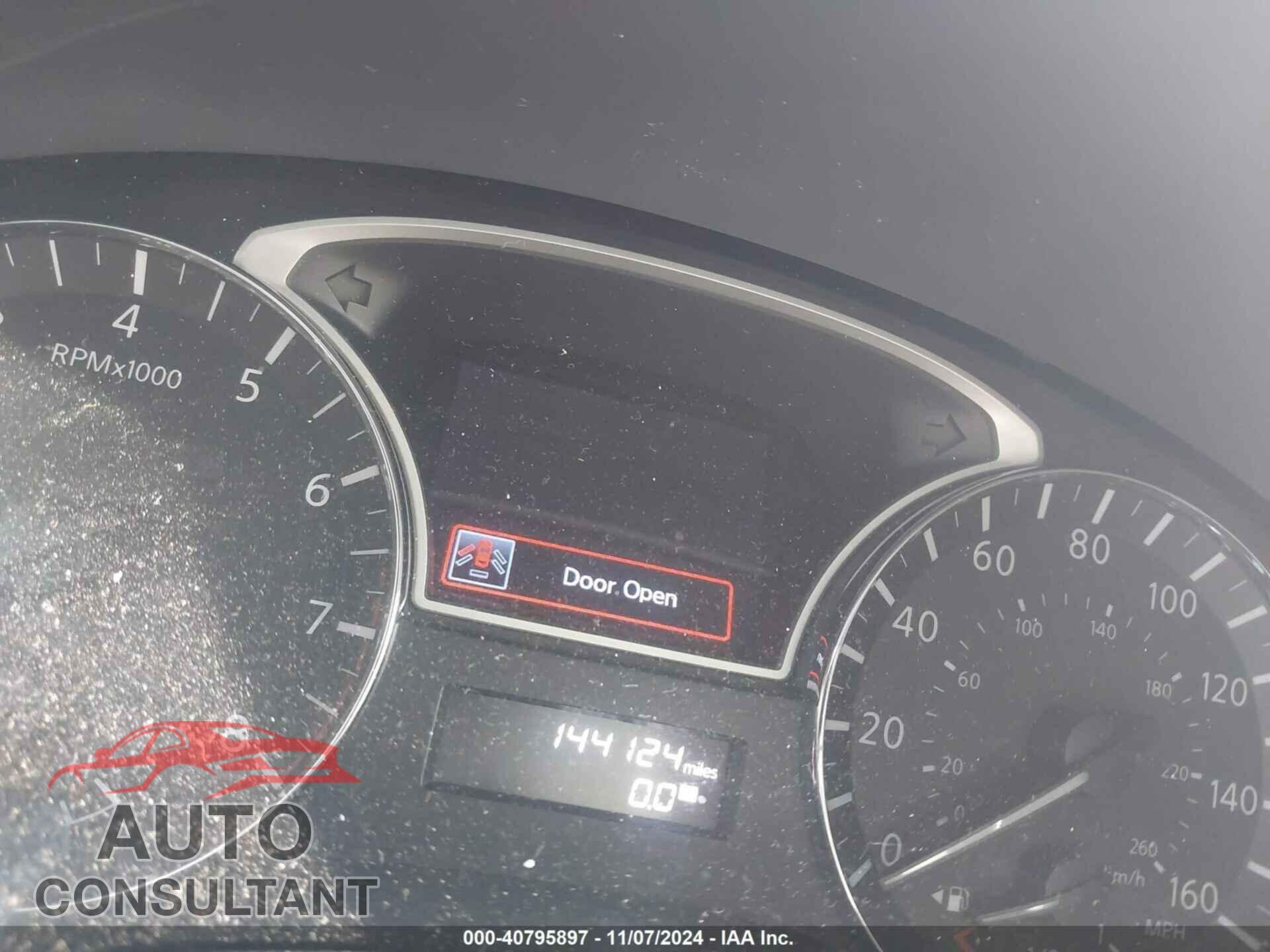 NISSAN PATHFINDER 2013 - 5N1AR2MM9DC602866