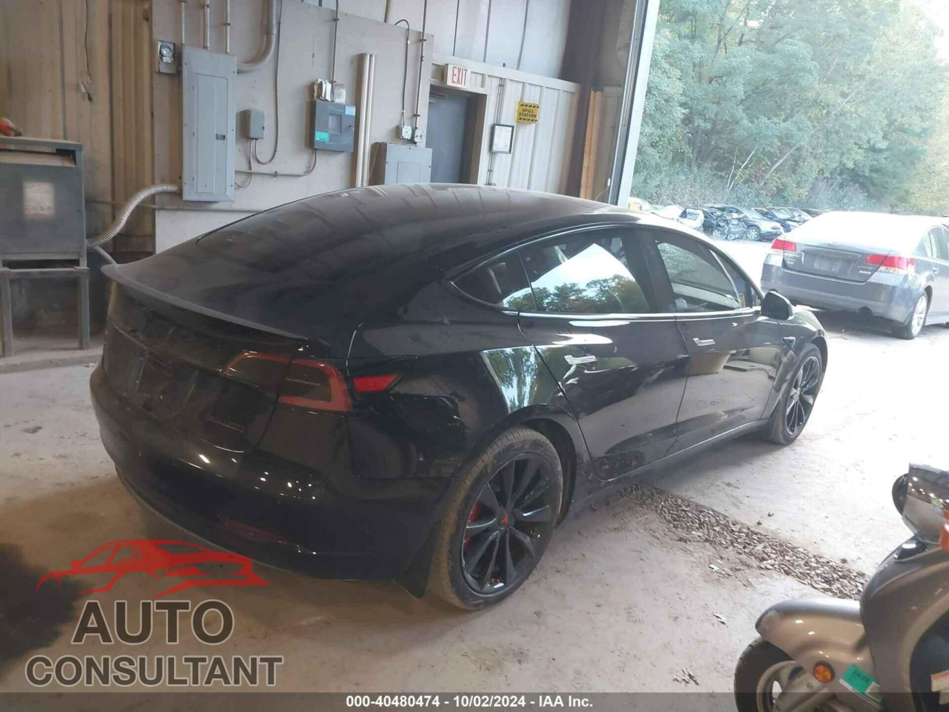 TESLA MODEL 3 2018 - 5YJ3E1EBXJF086600
