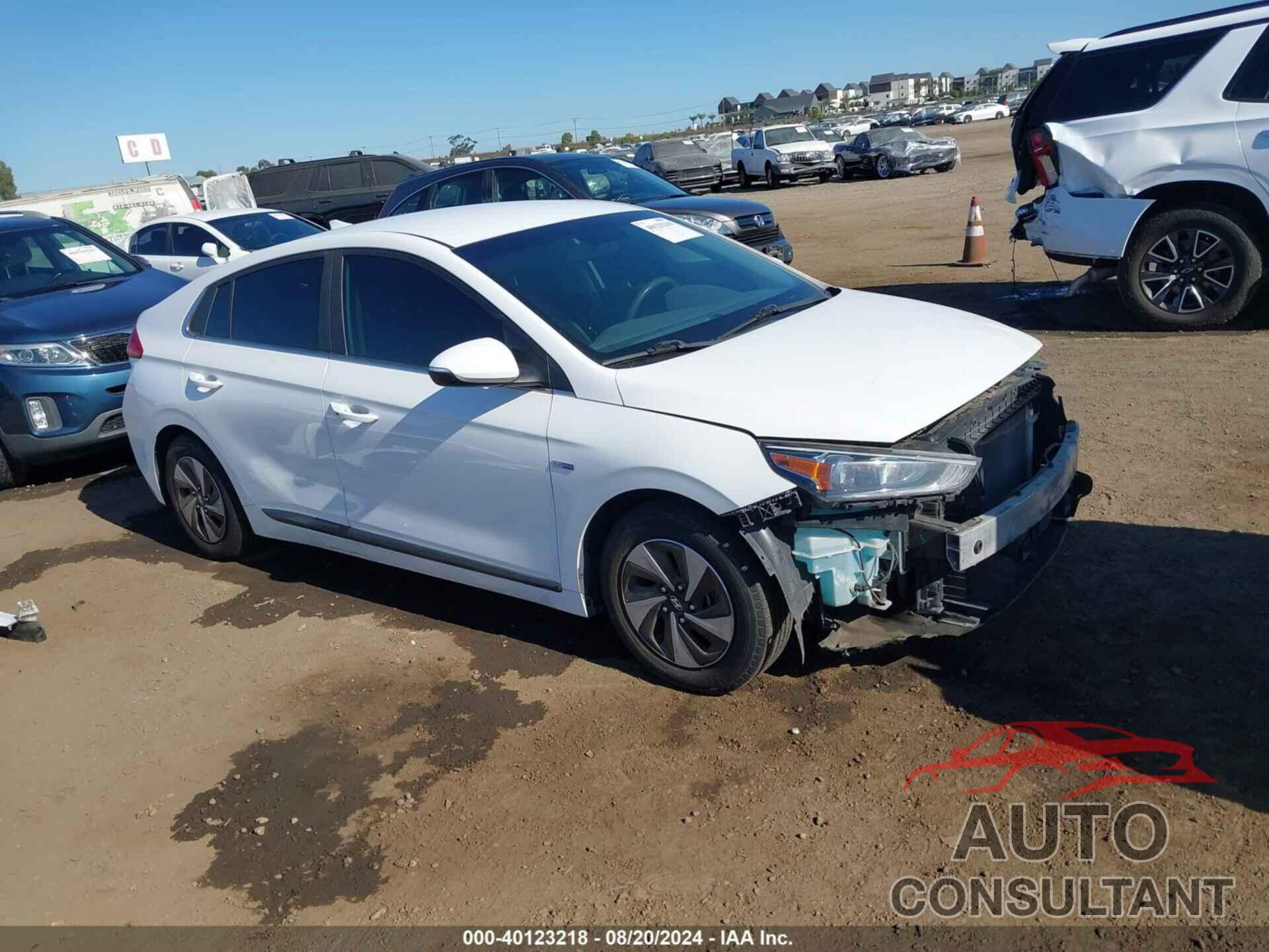 HYUNDAI IONIQ HYBRID 2017 - KMHC75LC3HU057773