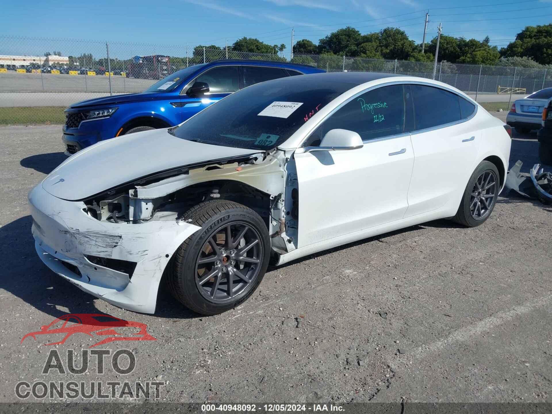 TESLA MODEL 3 2019 - 5YJ3E1EB4KF199606
