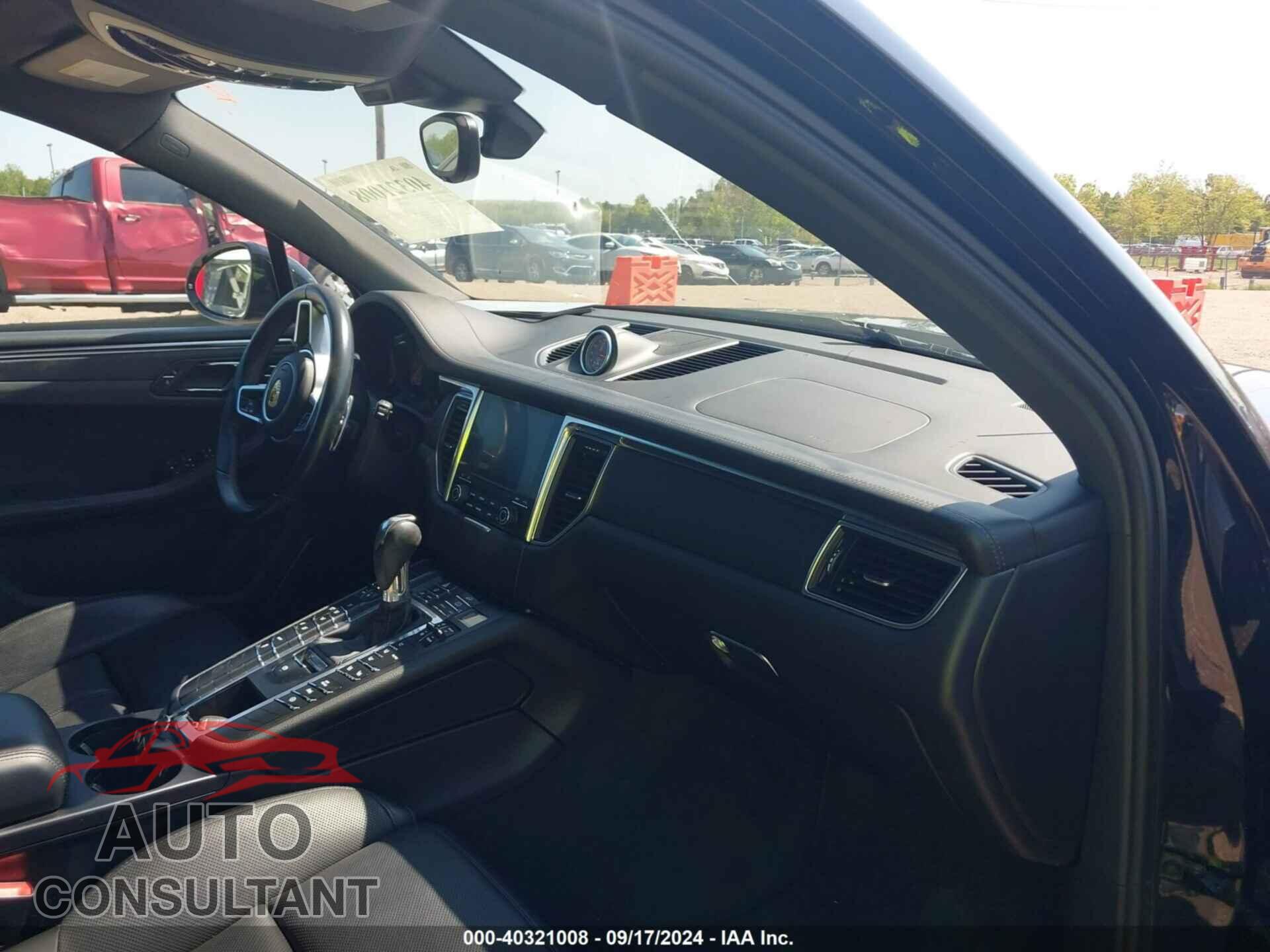 PORSCHE MACAN 2017 - WP1AB2A53HLB10988
