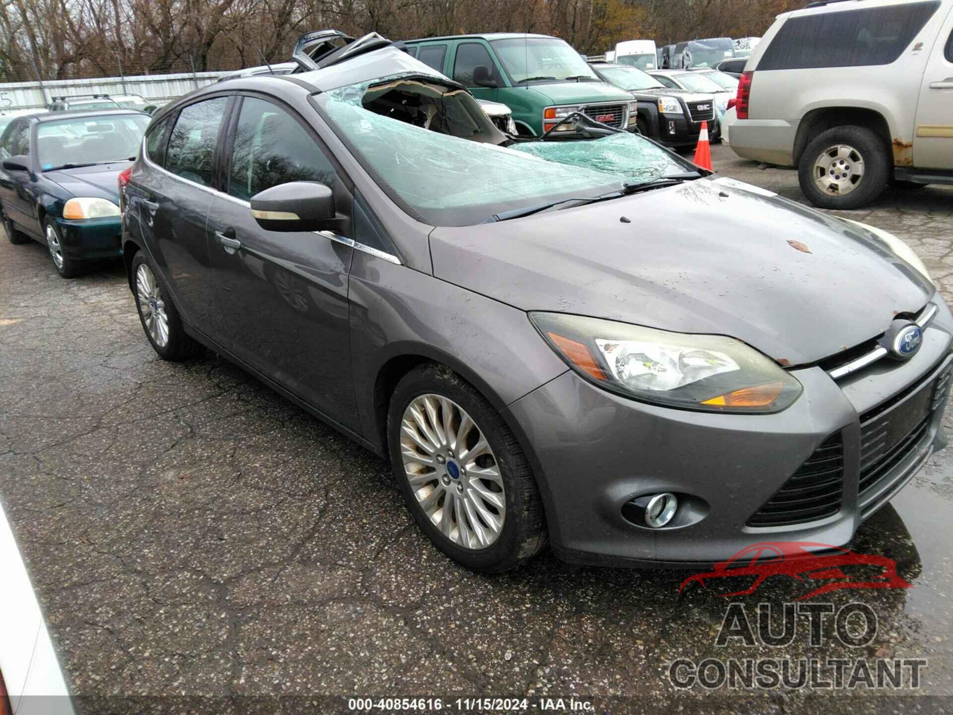 FORD FOCUS 2012 - 1FAHP3N20CL266833