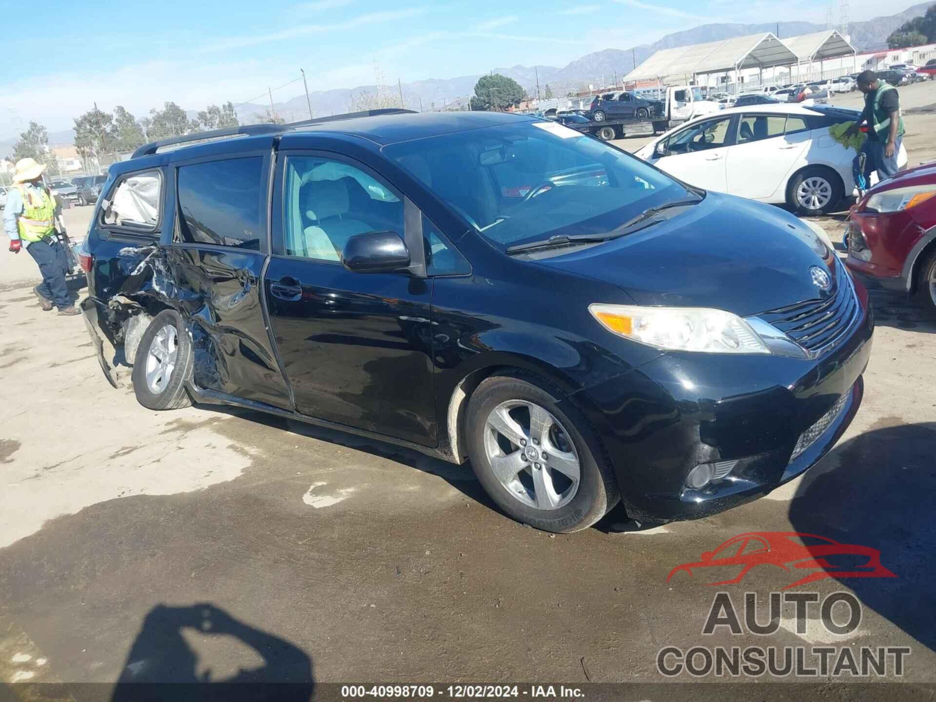 TOYOTA SIENNA 2017 - 5TDKZ3DC3HS789239