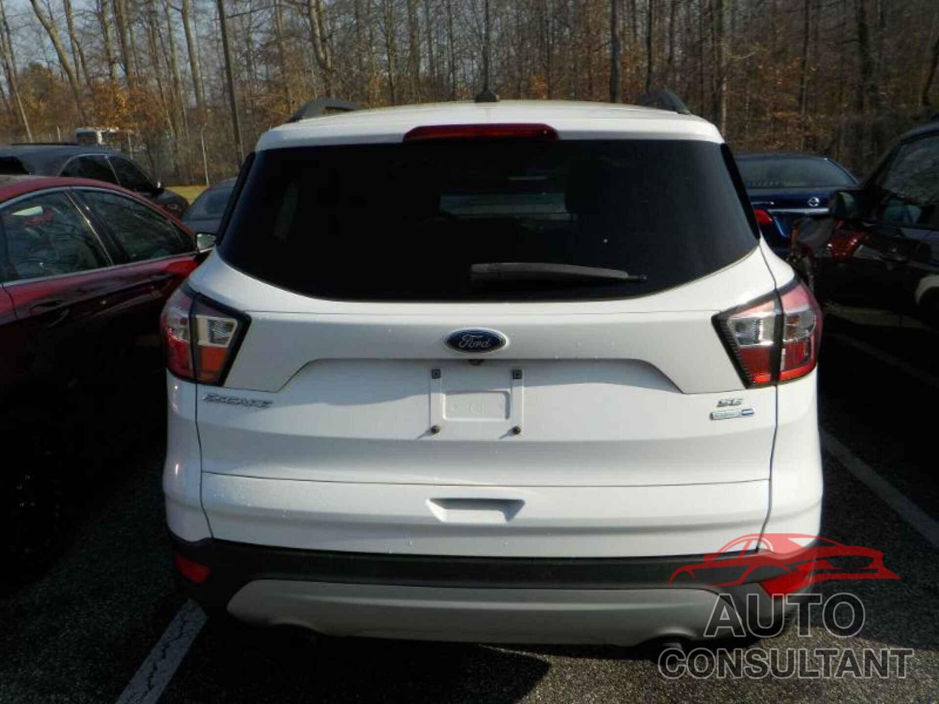 FORD ESCAPE 2018 - 1FMCU9GD7JUD53646