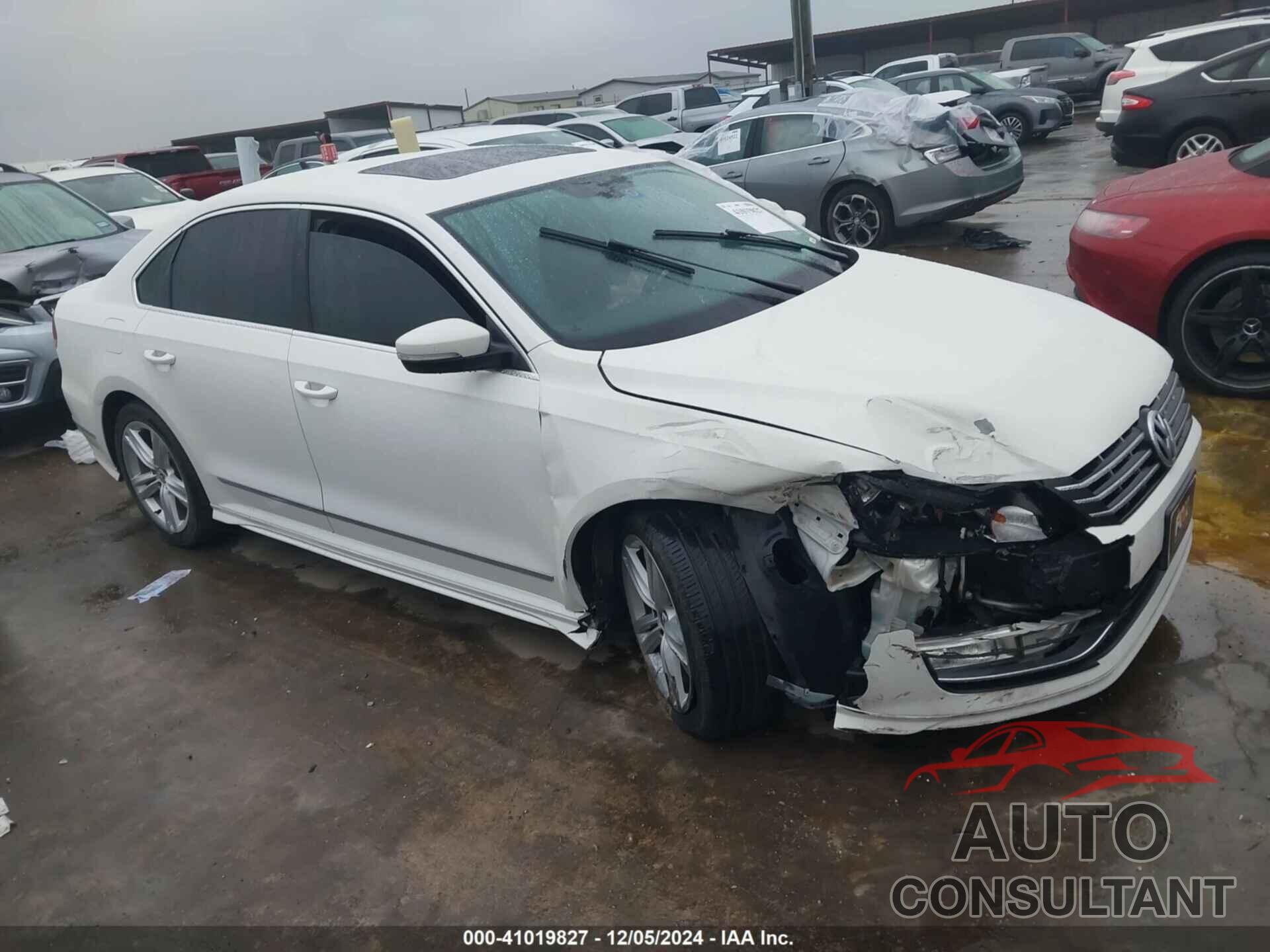 VOLKSWAGEN PASSAT 2015 - 1VWCM7A34FC048432