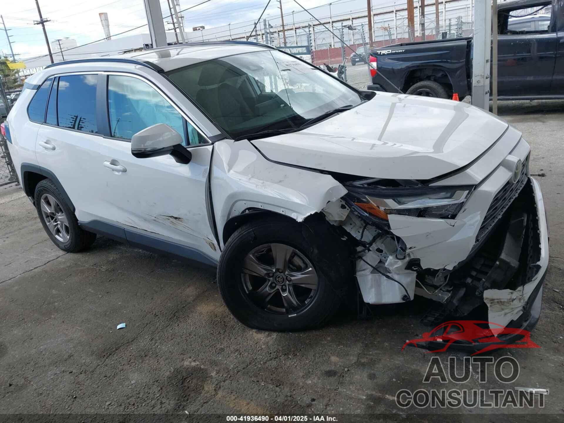TOYOTA RAV4 2022 - 2T3W1RFV3NW220752