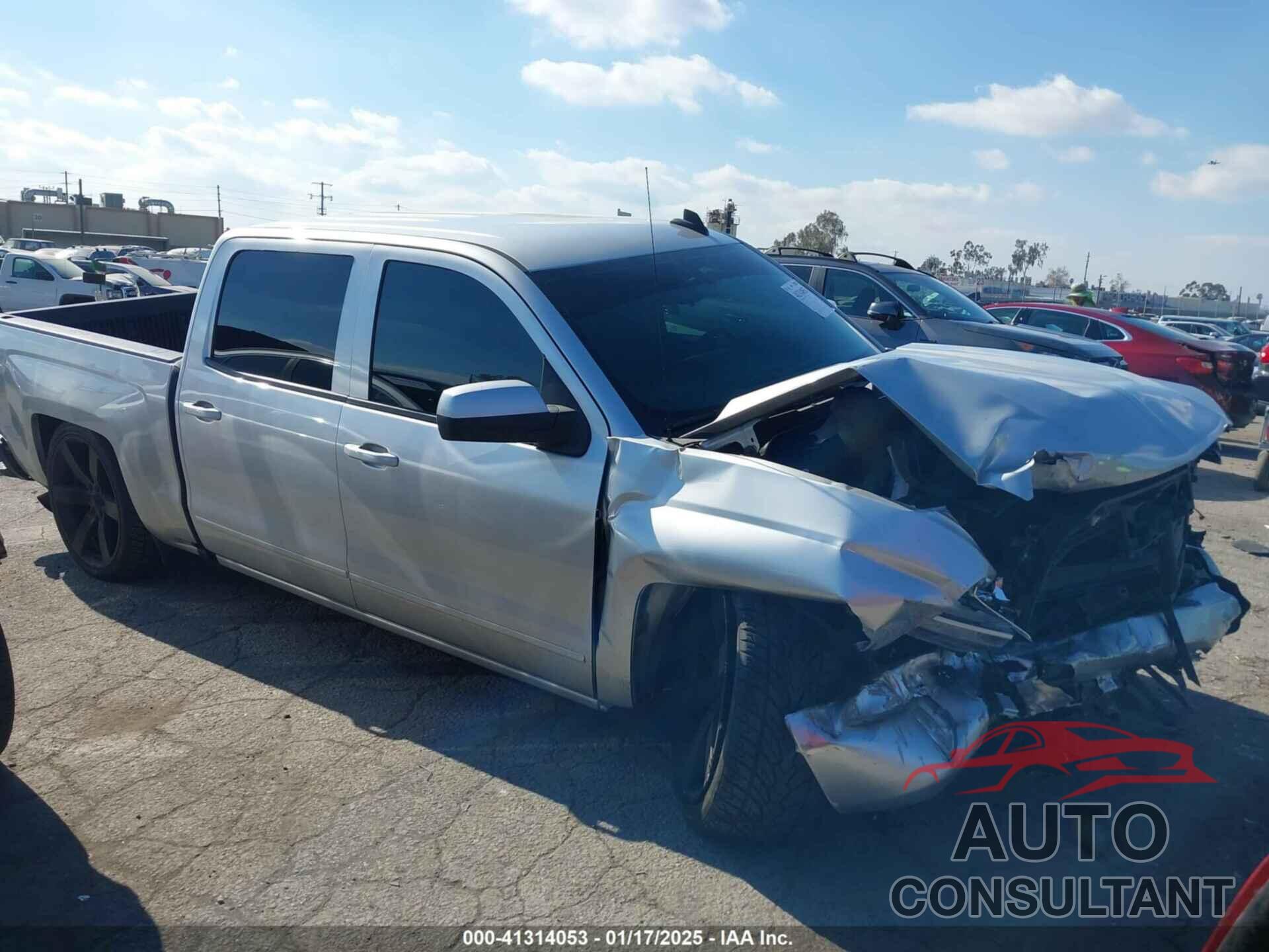CHEVROLET SILVERADO 1500 2018 - 3GCPCREC3JG644571