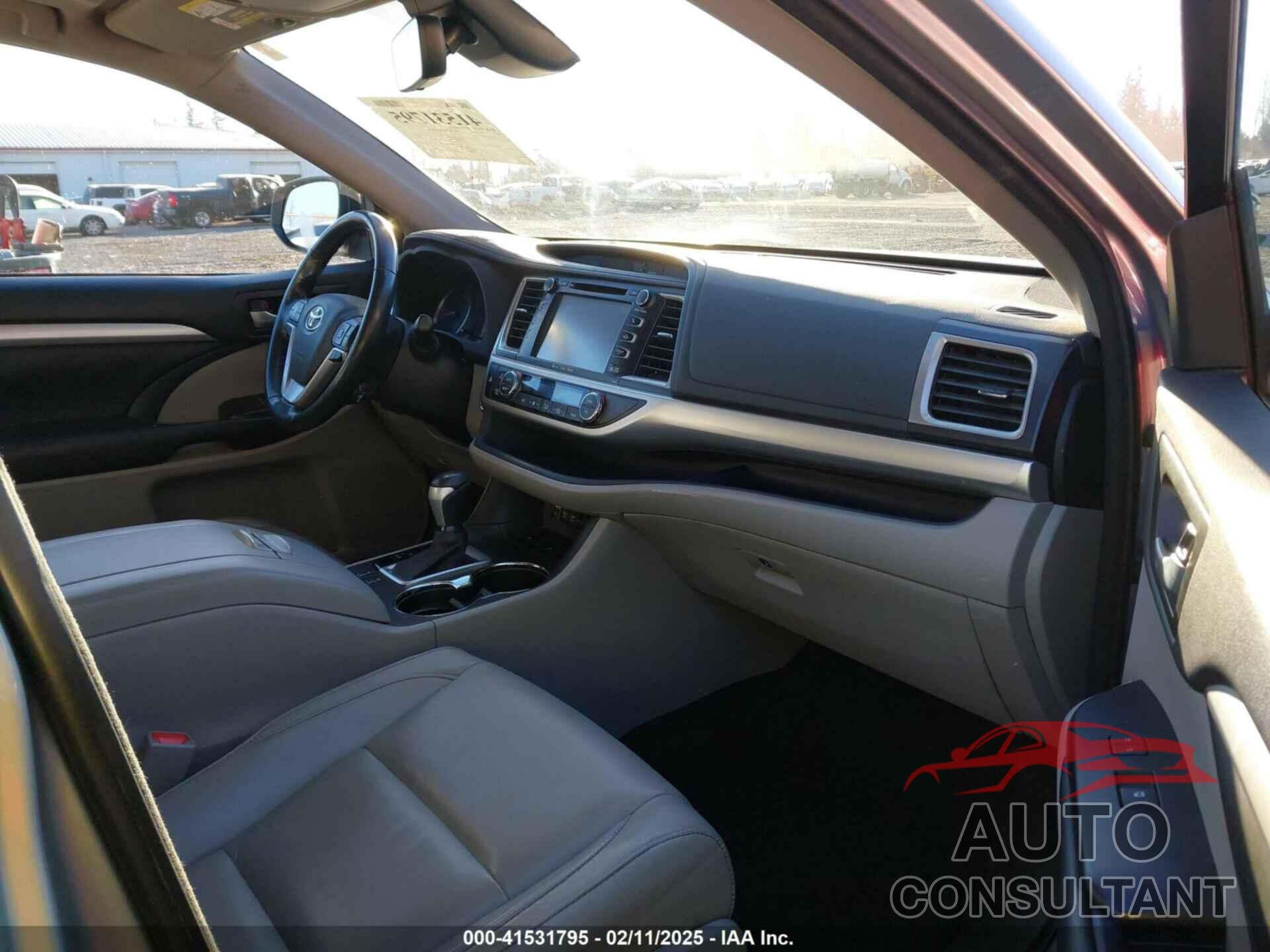 TOYOTA HIGHLANDER HYBRID 2017 - 5TDJGRFH6HS033398