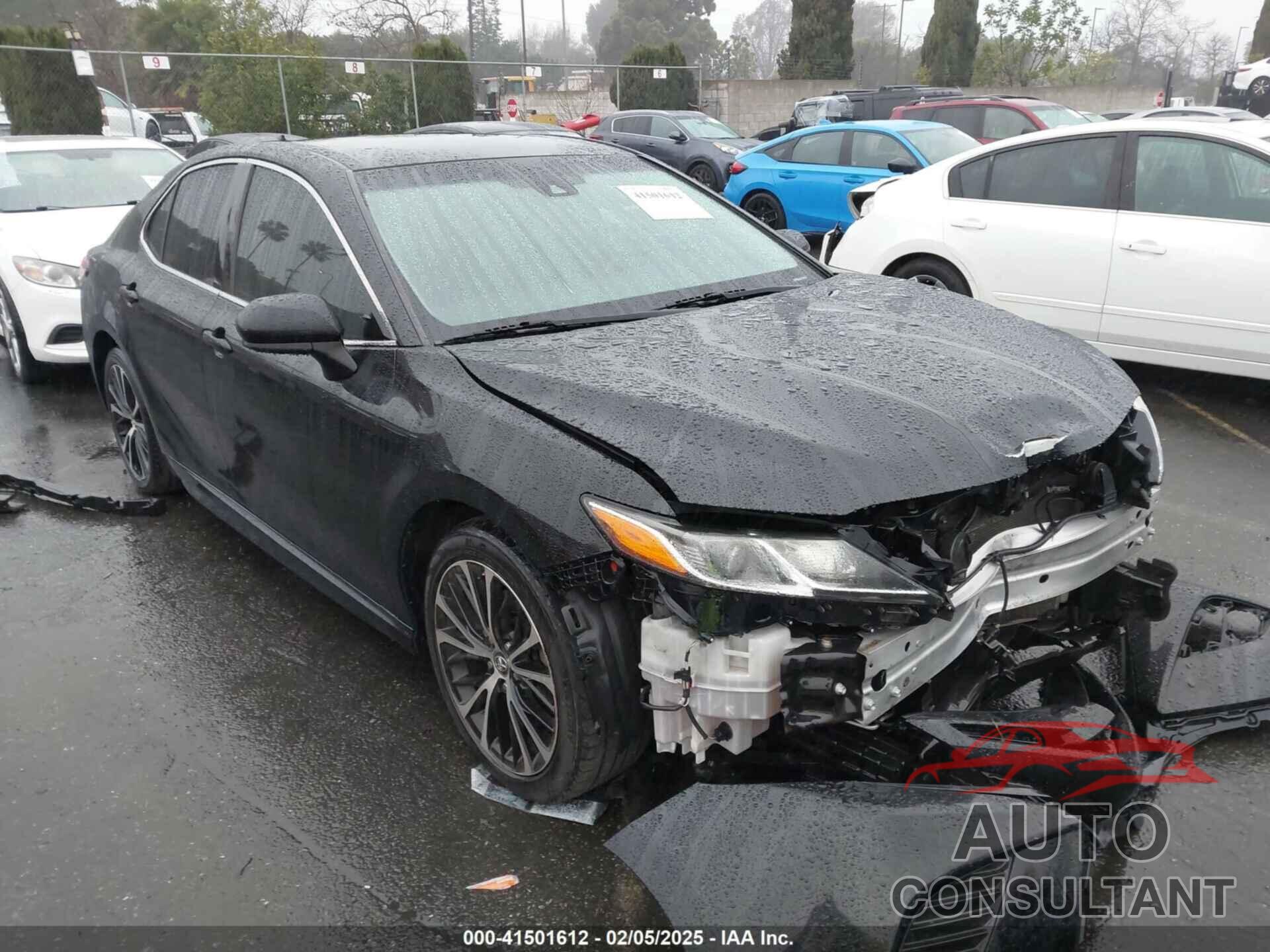TOYOTA CAMRY 2019 - 4T1B11HK1KU213547