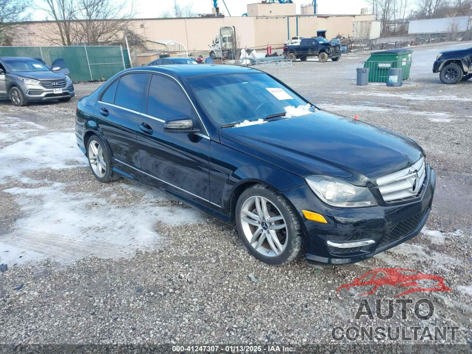 MERCEDES-BENZ C 250 2013 - WDDGF4HB1DR244855