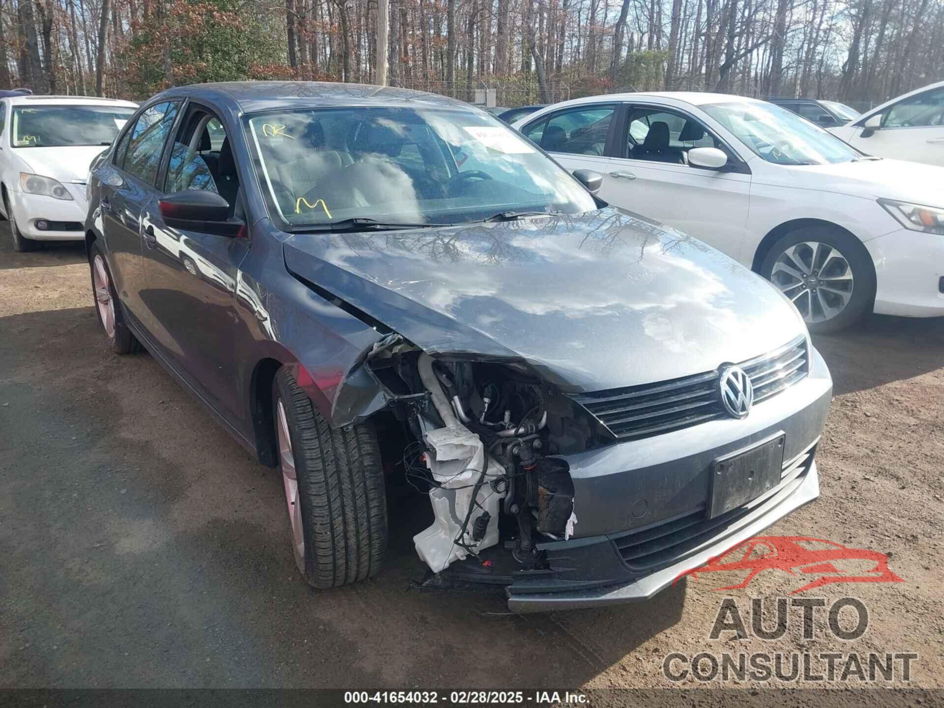 VOLKSWAGEN JETTA 2013 - 3VW2K7AJXDM240224