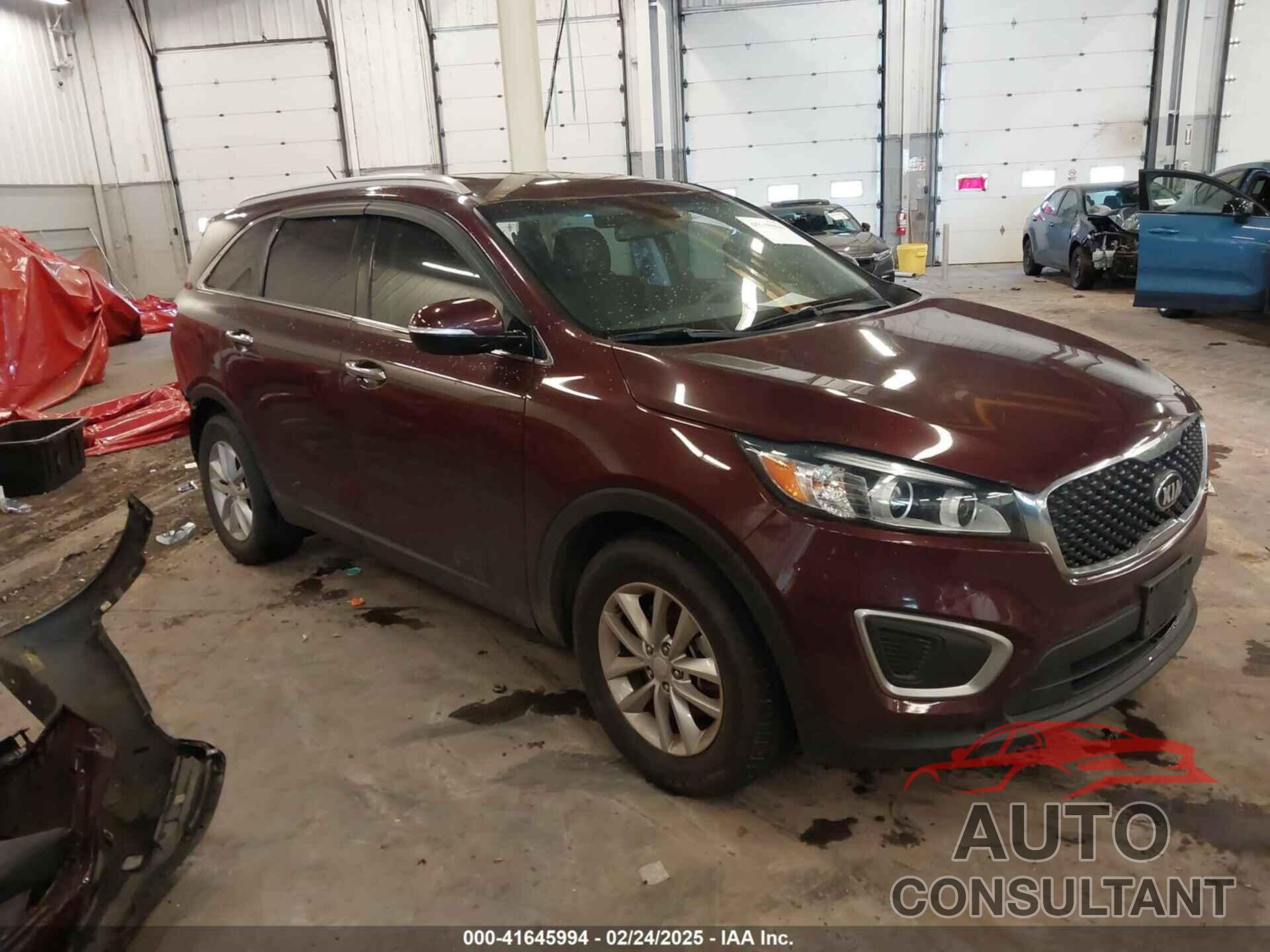 KIA SORENTO 2017 - 5XYPG4A51HG225240