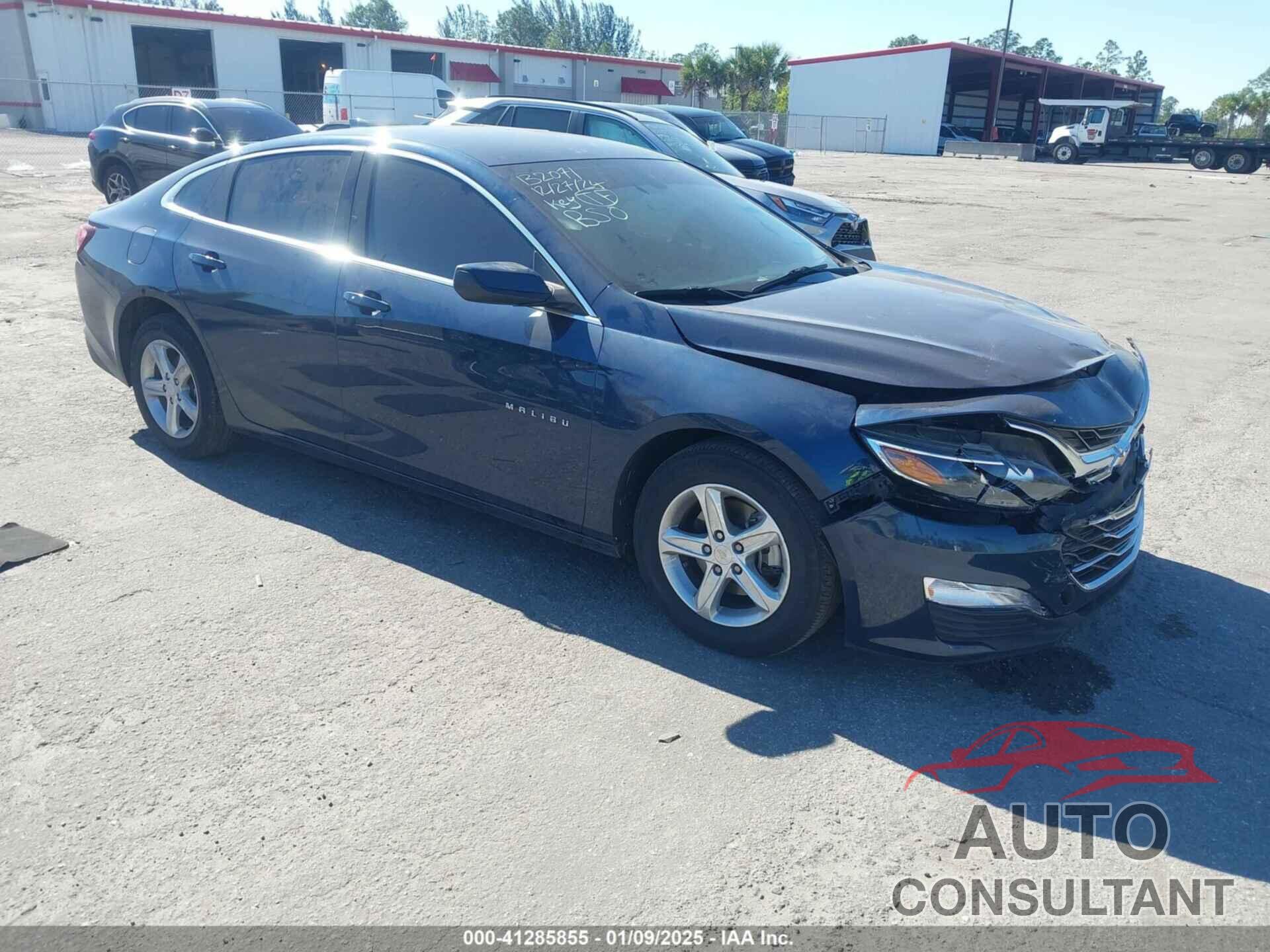 CHEVROLET MALIBU 2022 - 1G1ZD5ST5NF132071