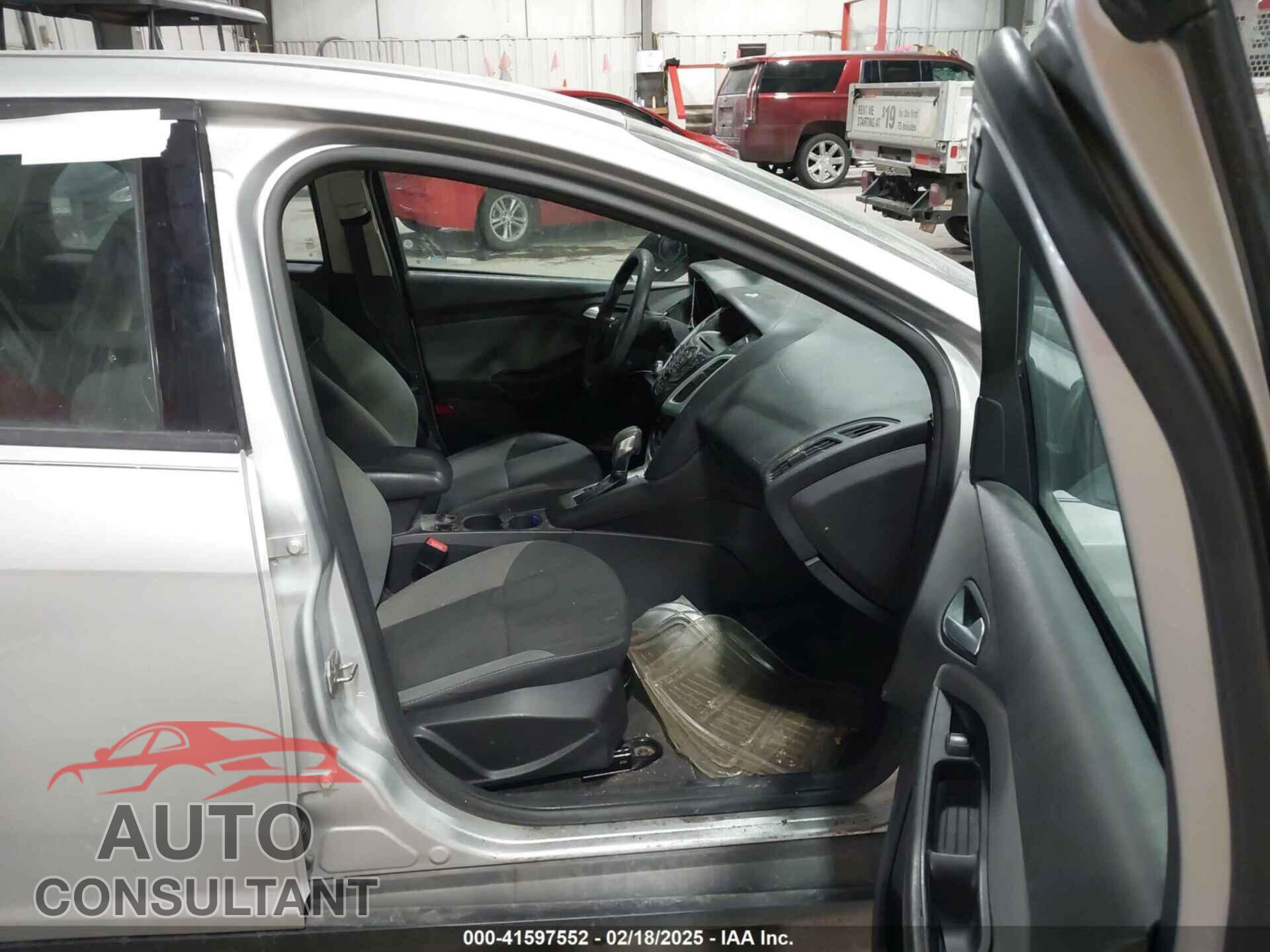 FORD FOCUS 2014 - 1FADP3F29EL160834