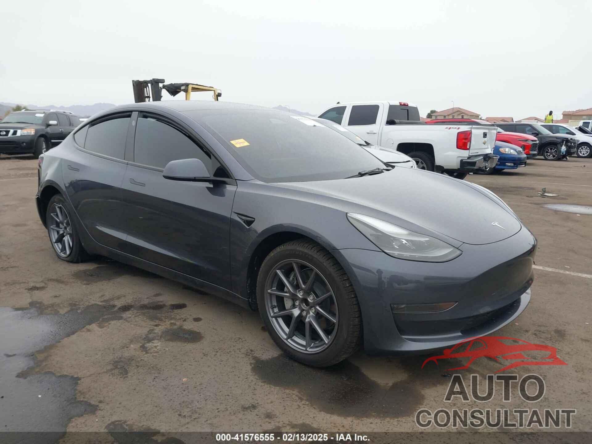 TESLA MODEL 3 2023 - 5YJ3E1EAXPF642453