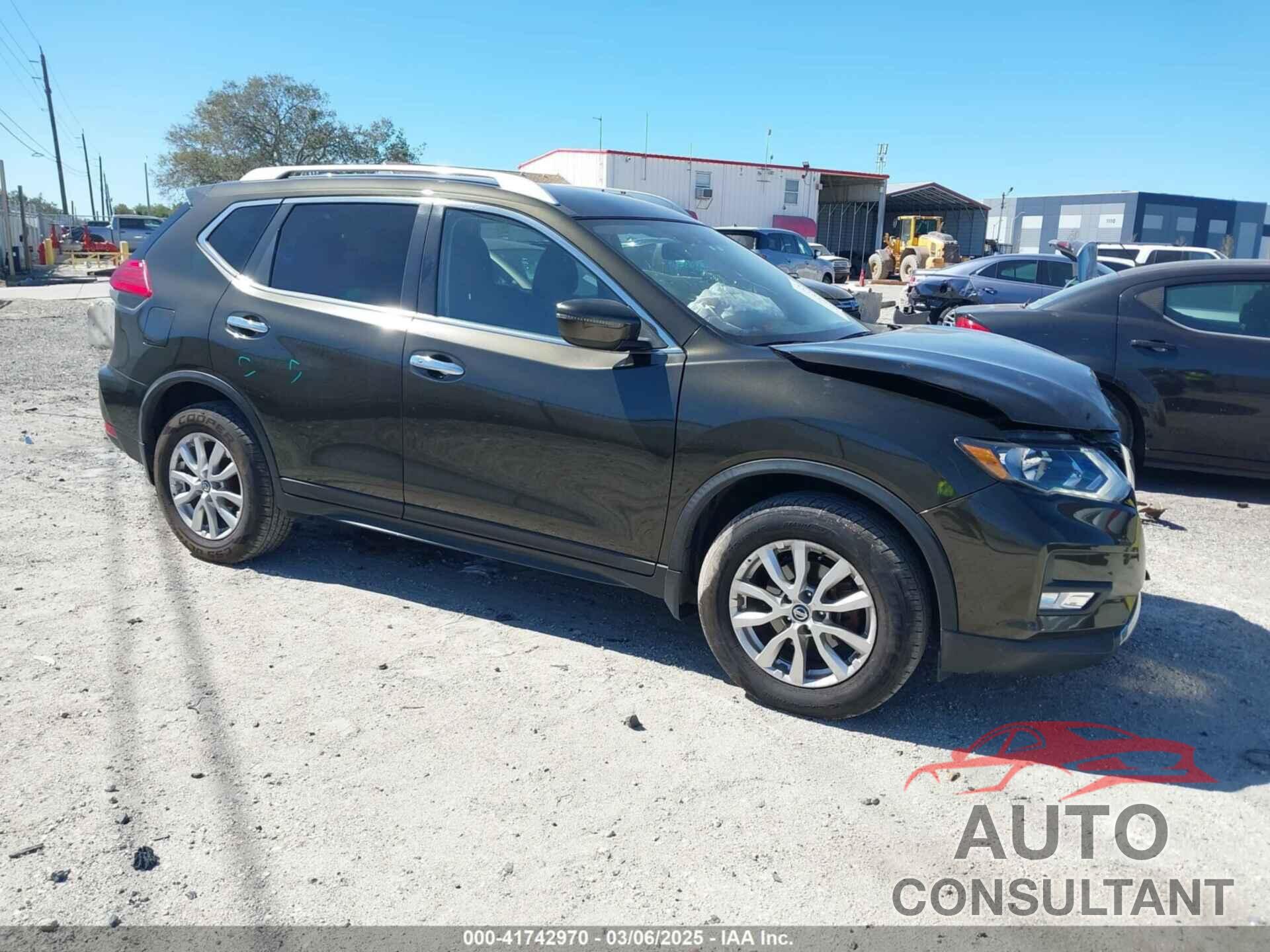 NISSAN ROGUE 2017 - KNMAT2MV3HP522122