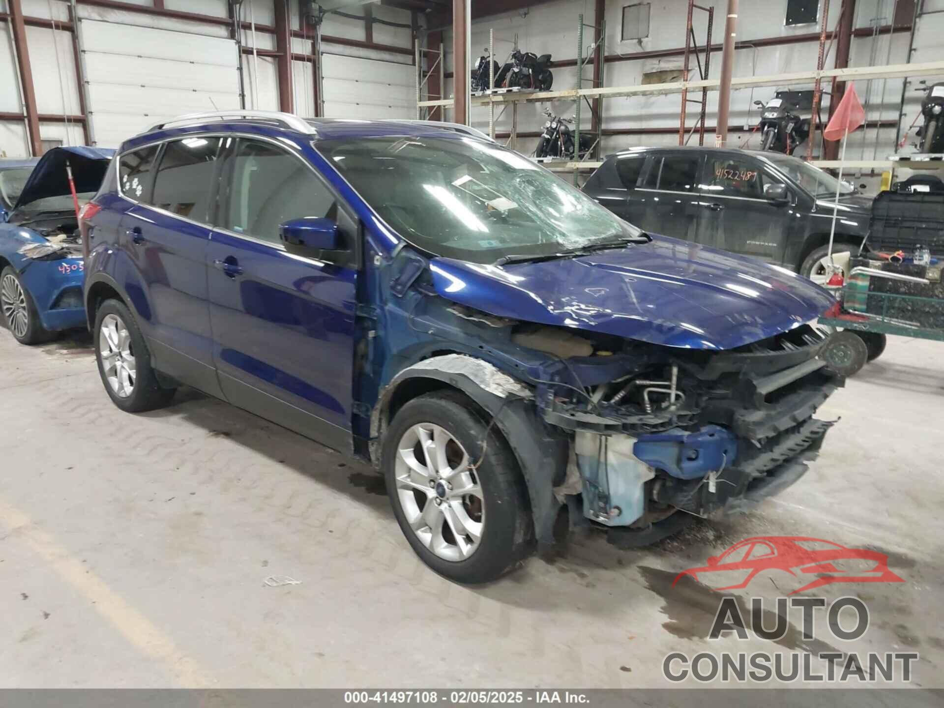 FORD ESCAPE 2015 - 1FMCU9J9XFUA50646