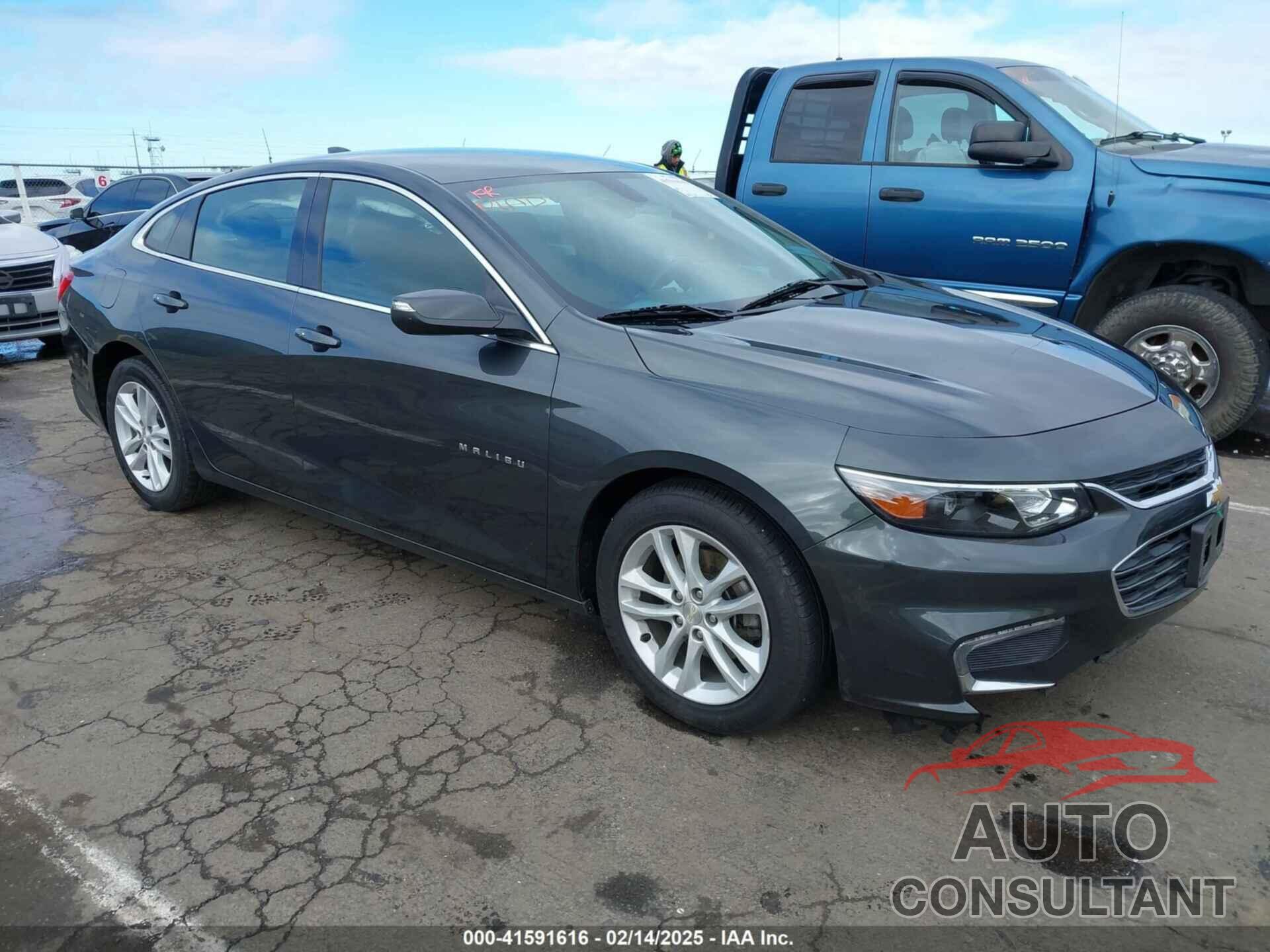 CHEVROLET MALIBU 2018 - 1G1ZD5STXJF226229