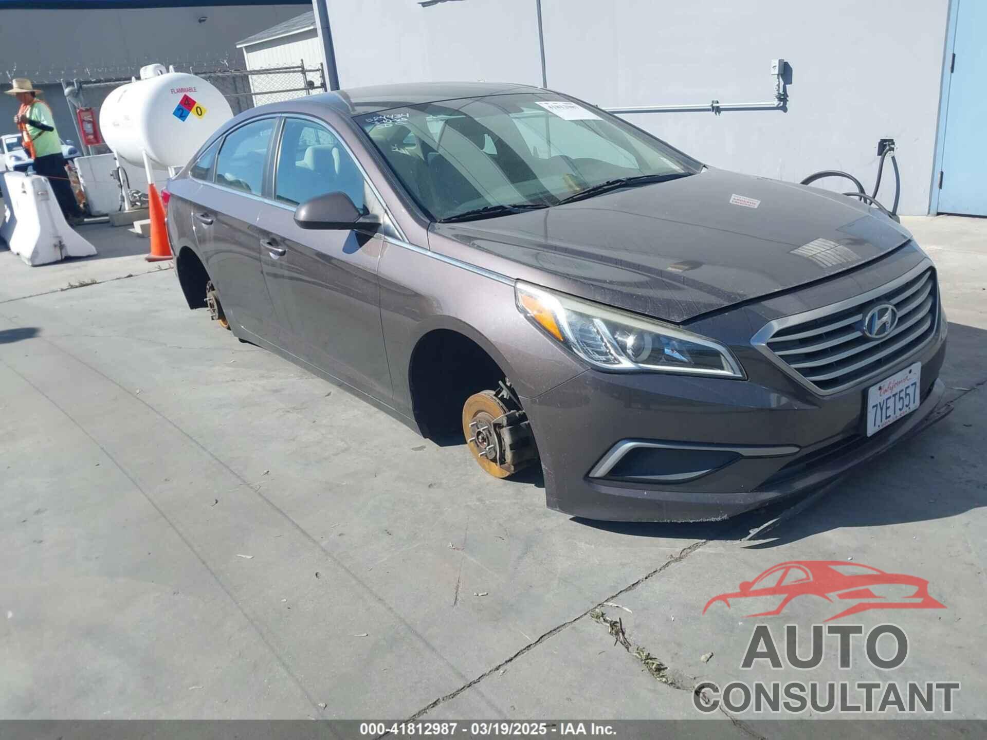 HYUNDAI SONATA 2017 - 5NPE24AF9HH584570