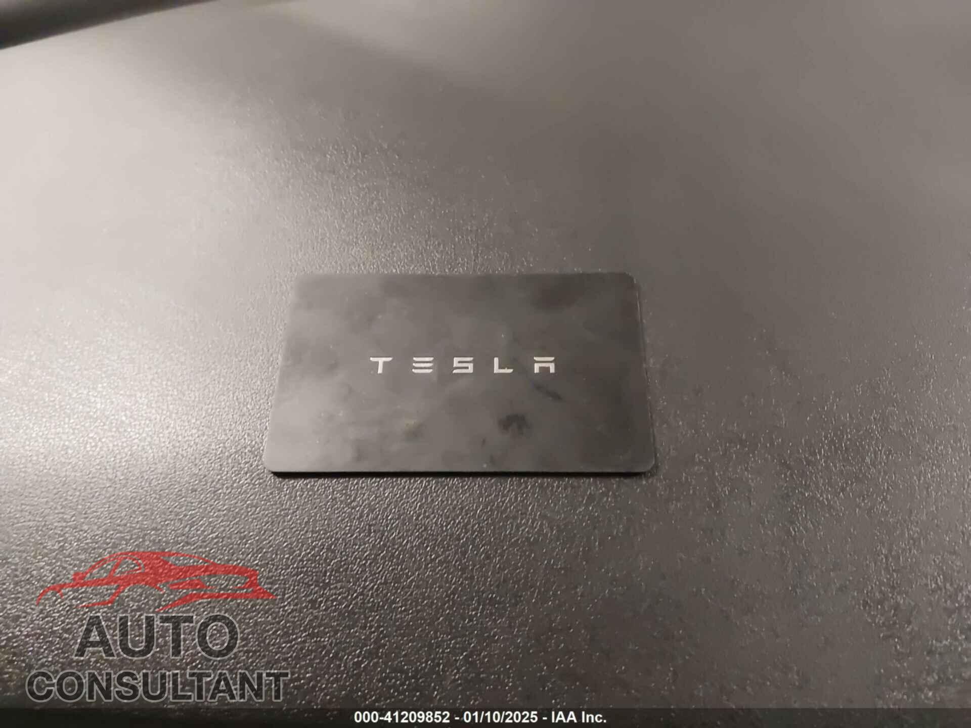 TESLA MODEL 3 2018 - 5YJ3E1EB5JF084446