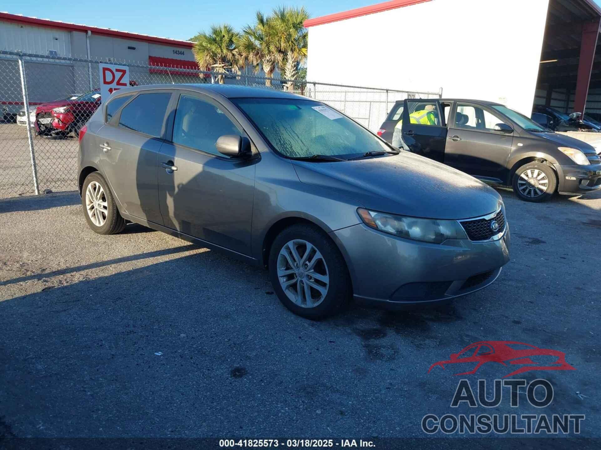 KIA FORTE 2011 - KNAFU5A2XB5417673