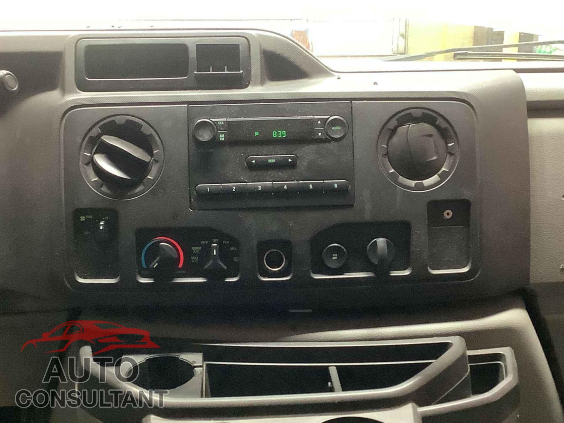FORD E-150 2013 - 1FTNE1EW8DDA58835