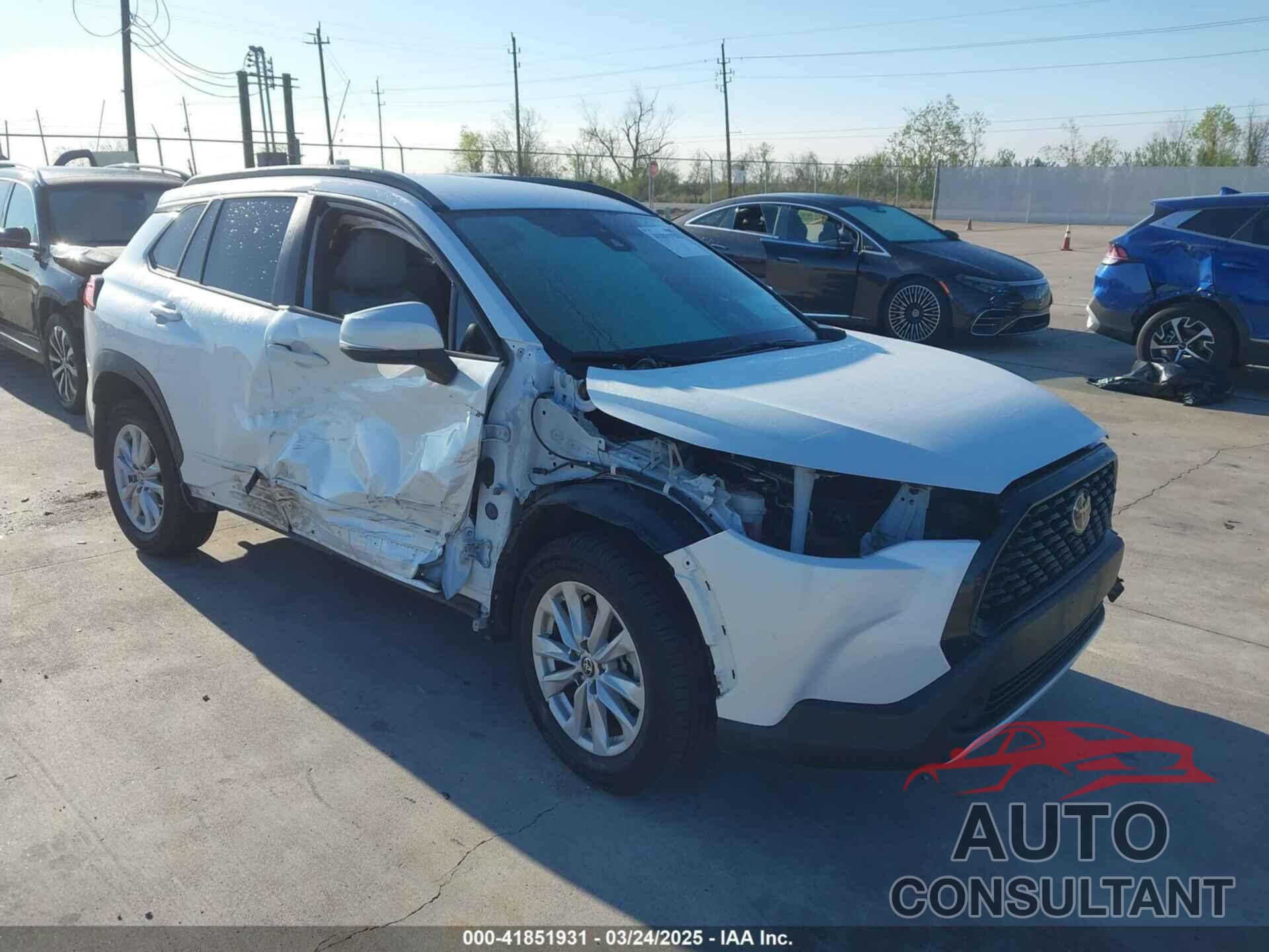 TOYOTA COROLLA CROSS 2022 - 7MUCAAAG1NV011563