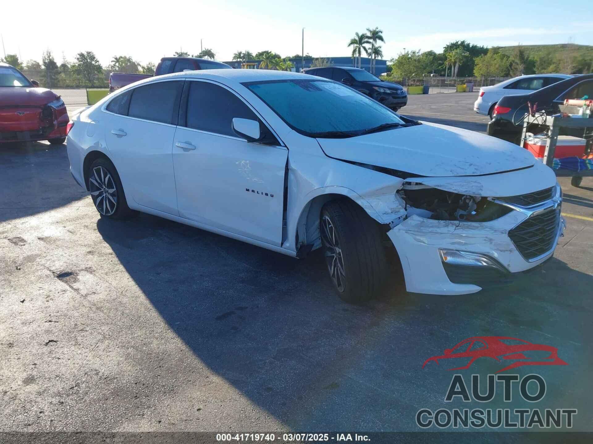 CHEVROLET MALIBU 2023 - 1G1ZG5ST8PF230182