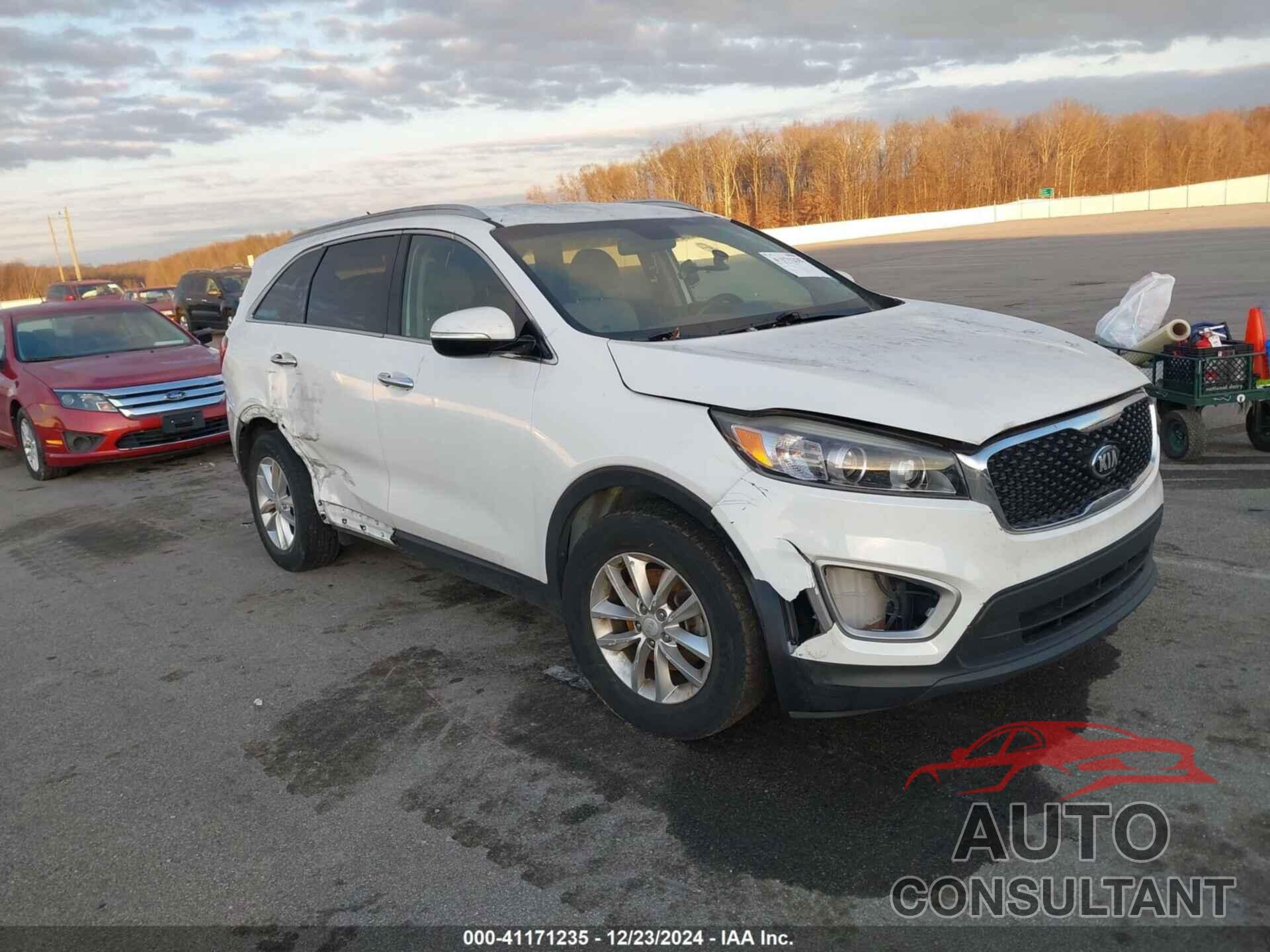 KIA SORENTO 2018 - 5XYPG4A55JG353051