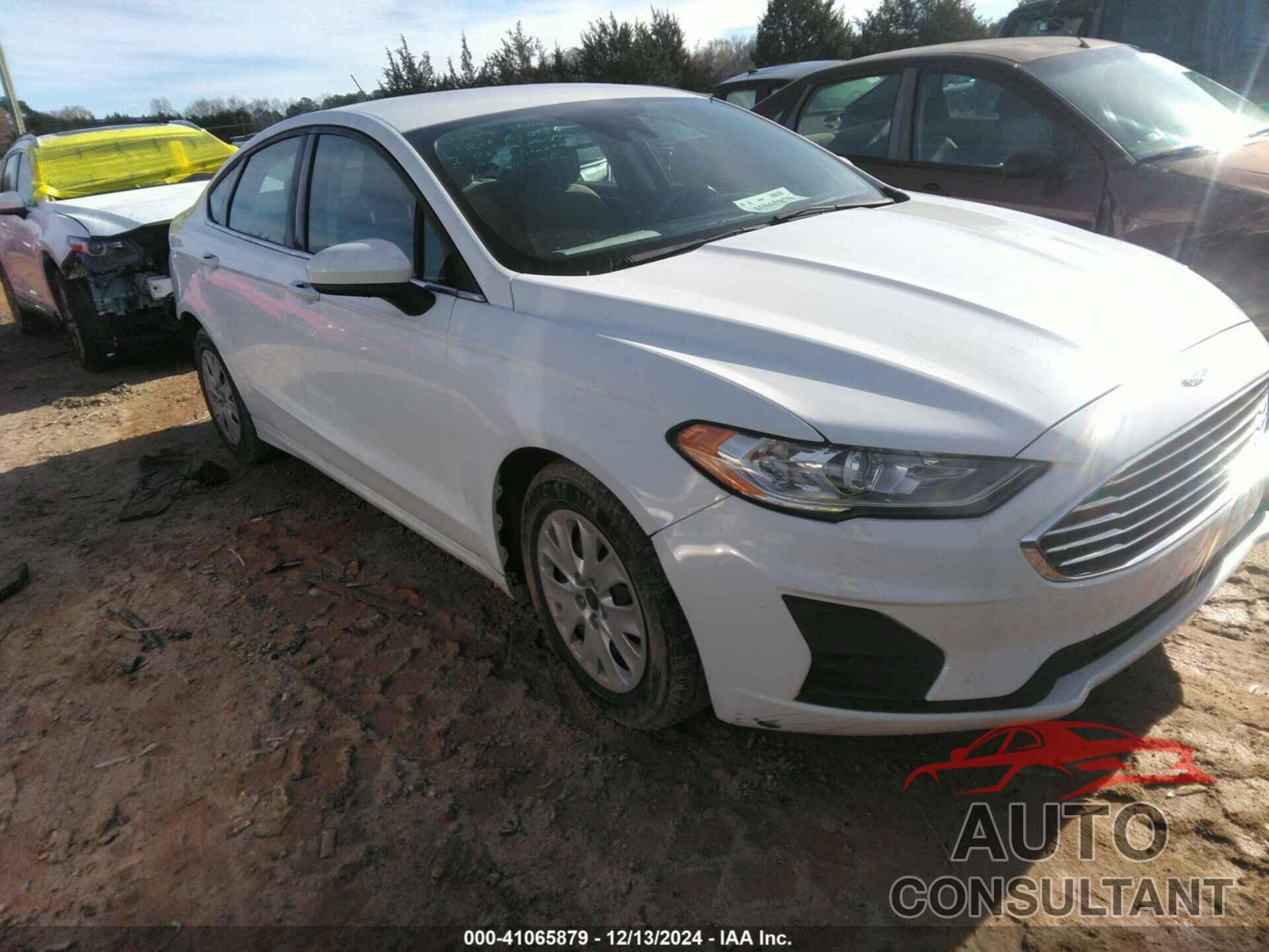 FORD FUSION 2019 - 3FA6P0G77KR193426