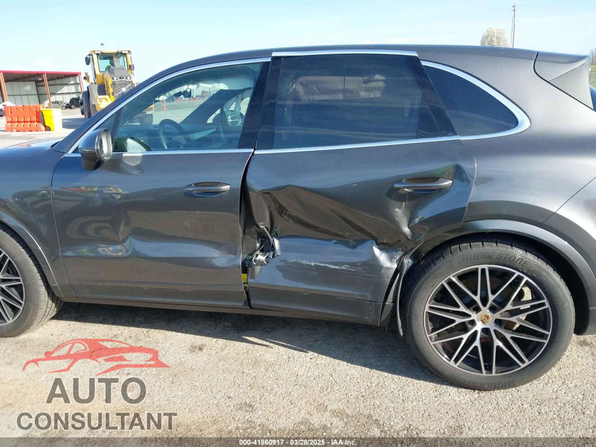 PORSCHE CAYENNE 2024 - WP1AA2AY9RDA04084