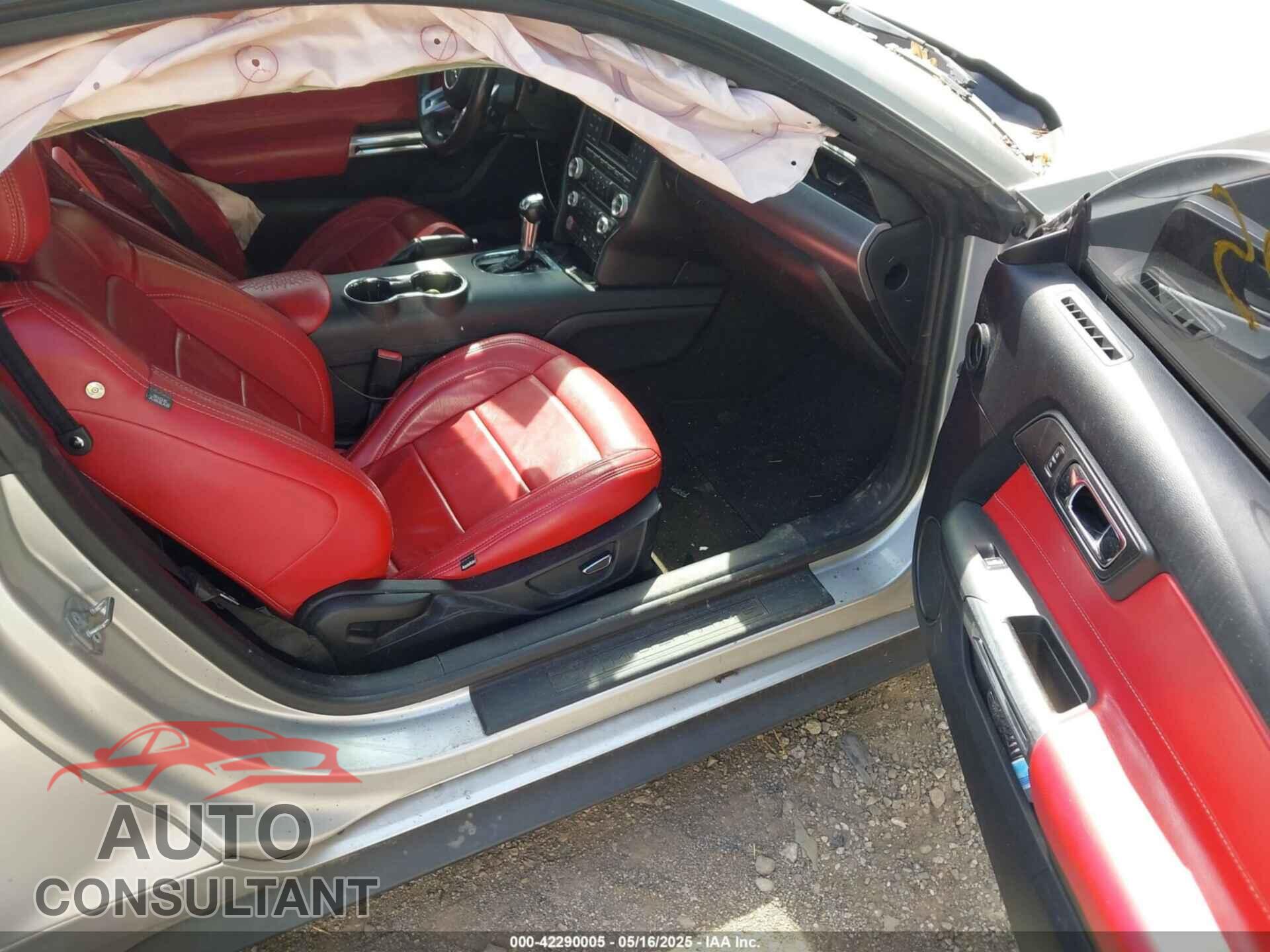 FORD MUSTANG 2017 - 1FA6P8TH8H5255909