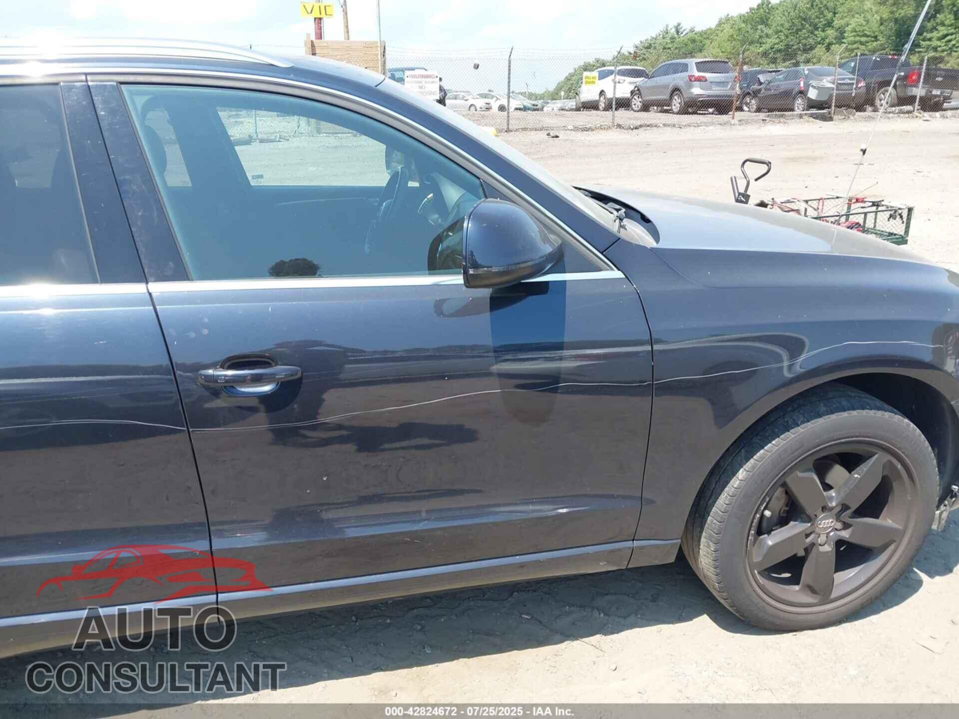 AUDI Q5 2012 - WA1LFAFP3CA113827