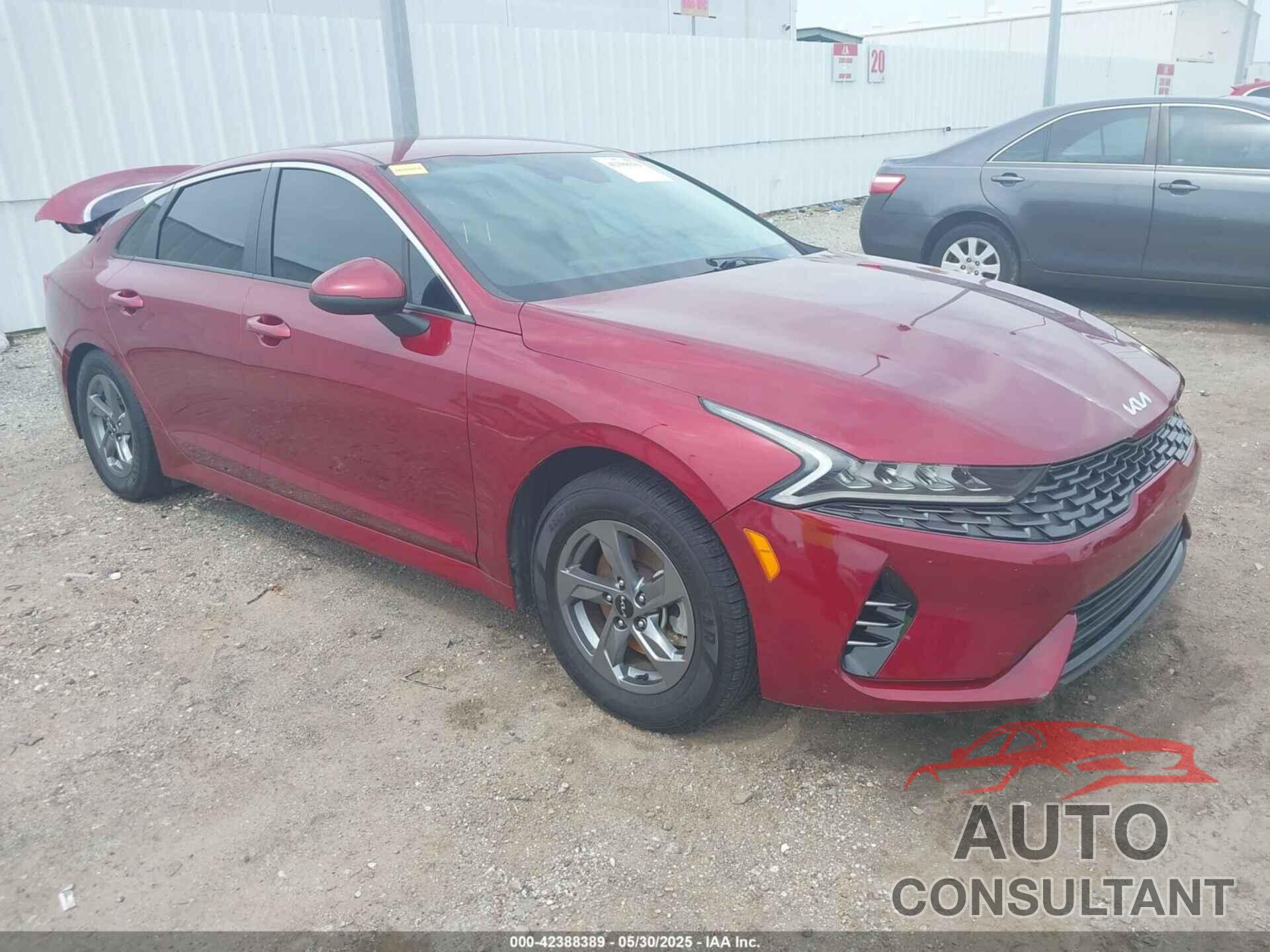 KIA K5 2022 - 5XXG14J28NG102753