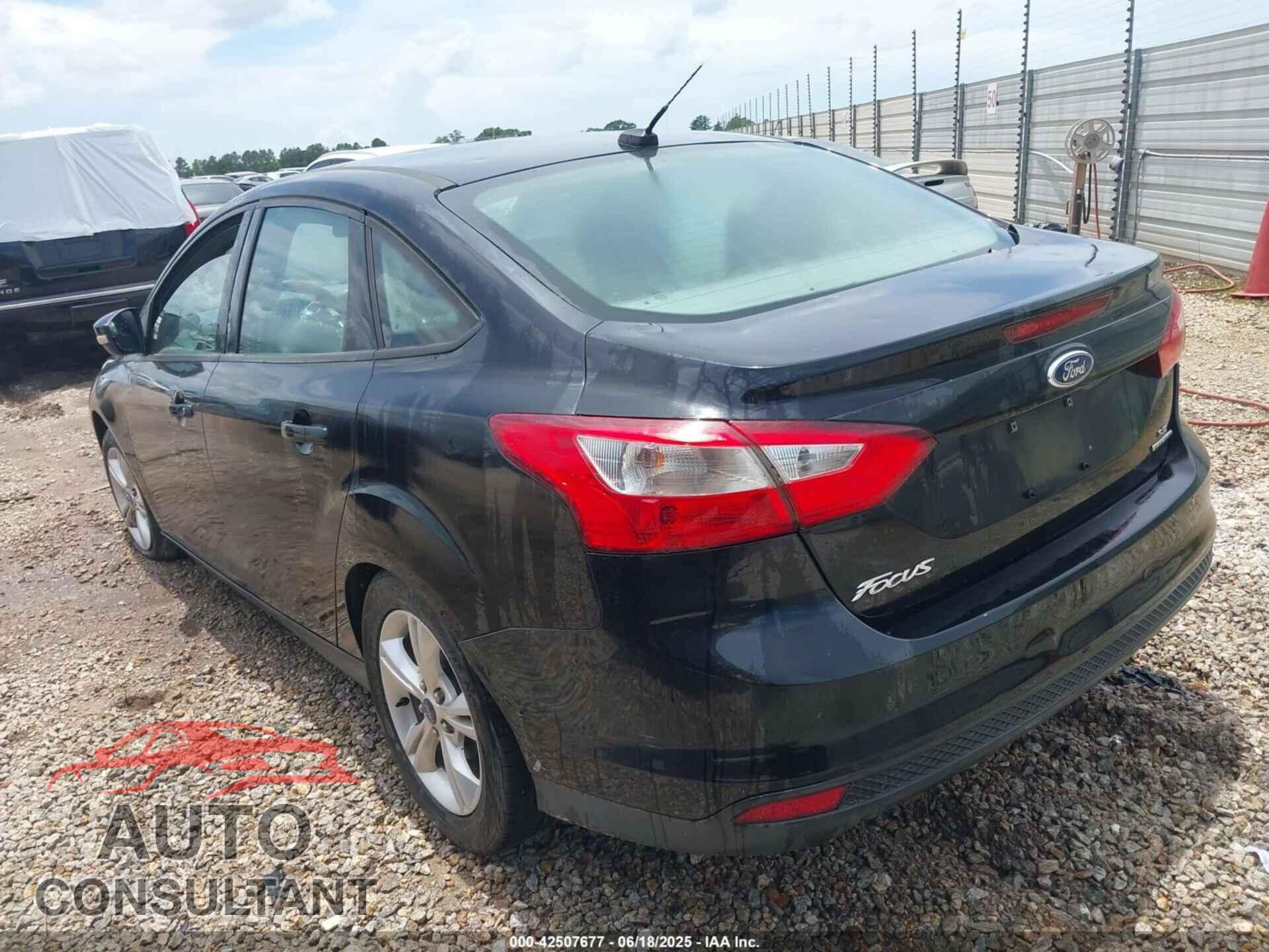 FORD FOCUS 2014 - 1FADP3F24EL202567