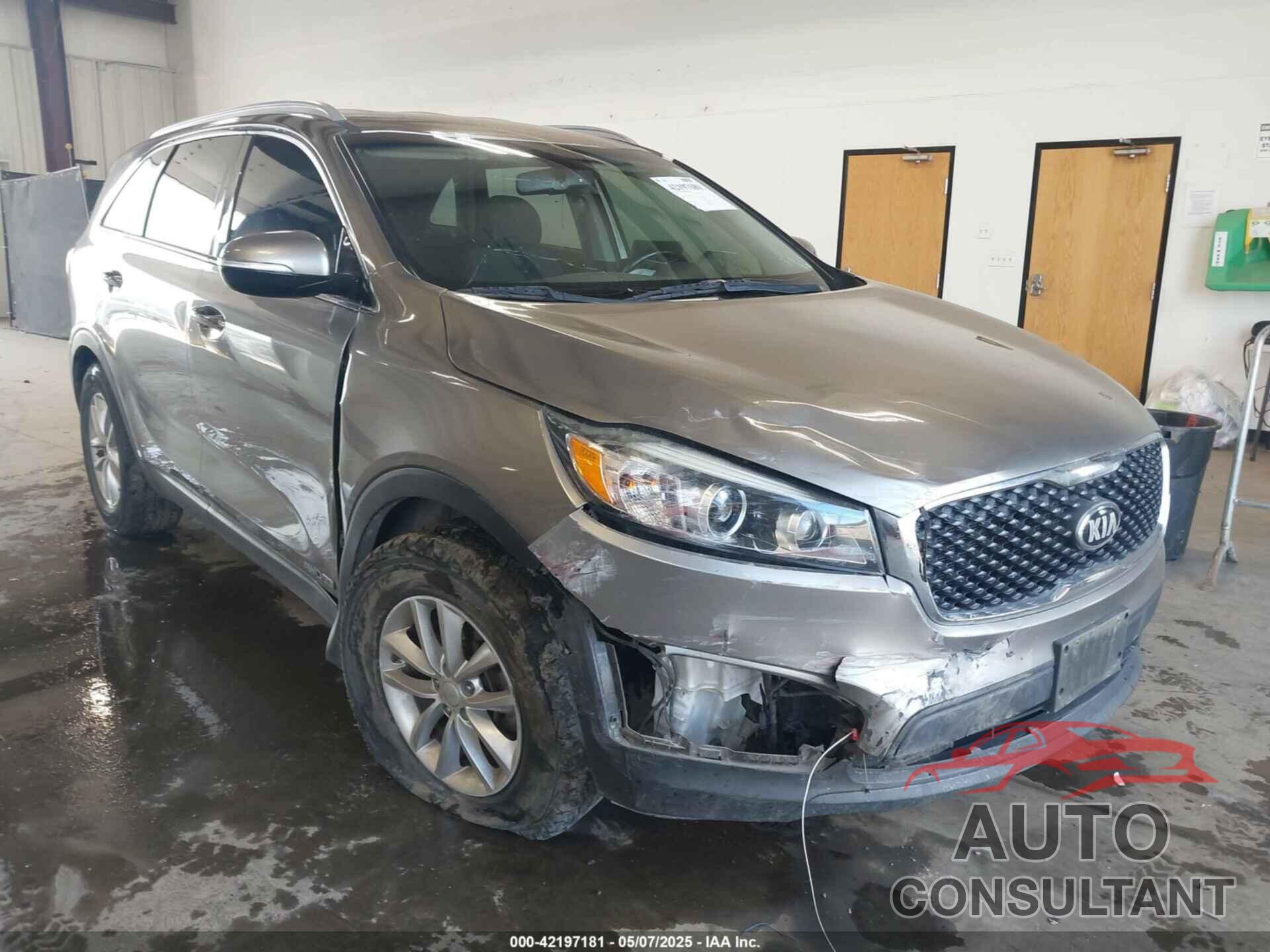 KIA SORENTO 2018 - 5XYPGDA52JG371894