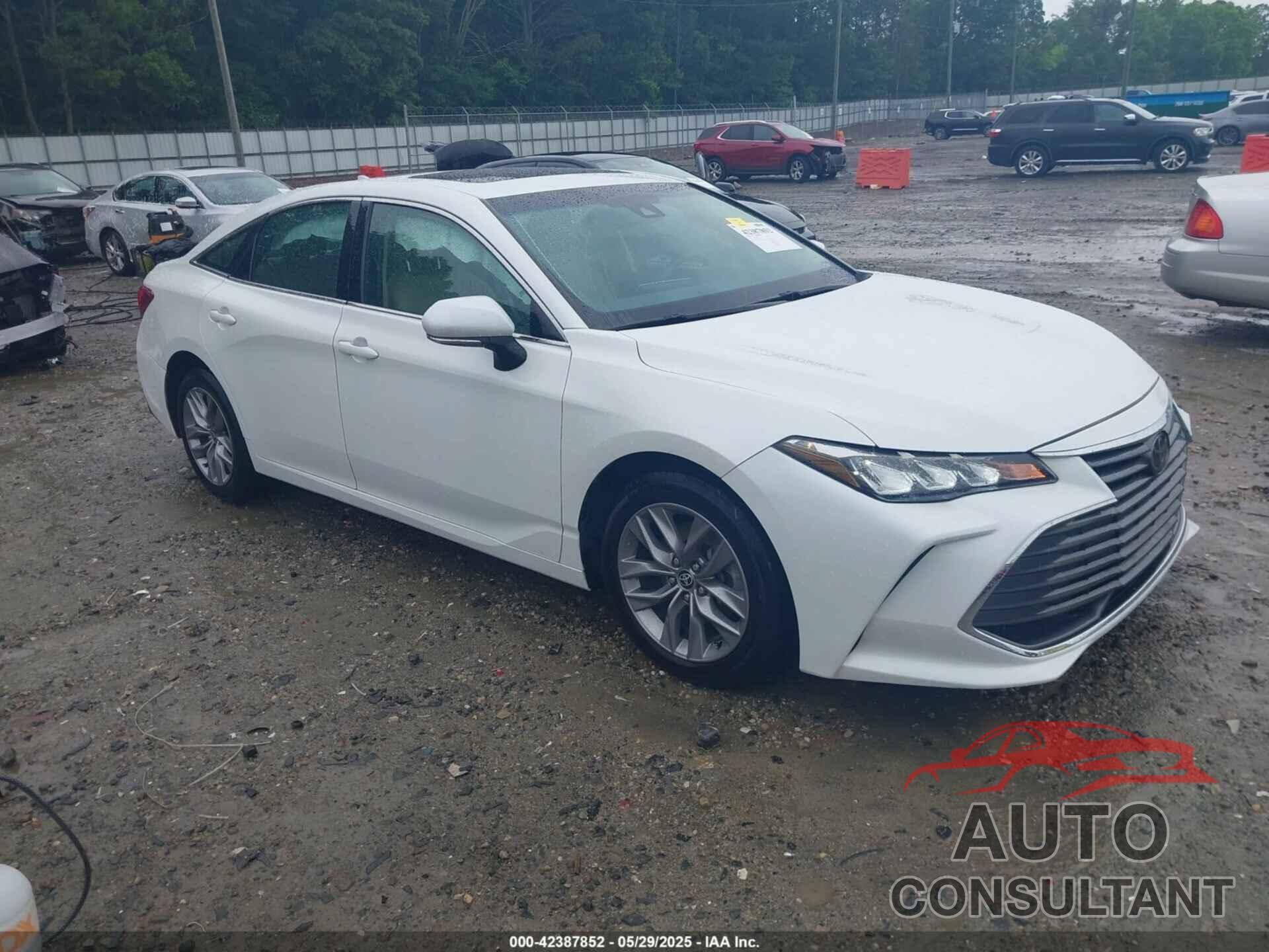 TOYOTA AVALON 2021 - 4T1AZ1FB8MU059087