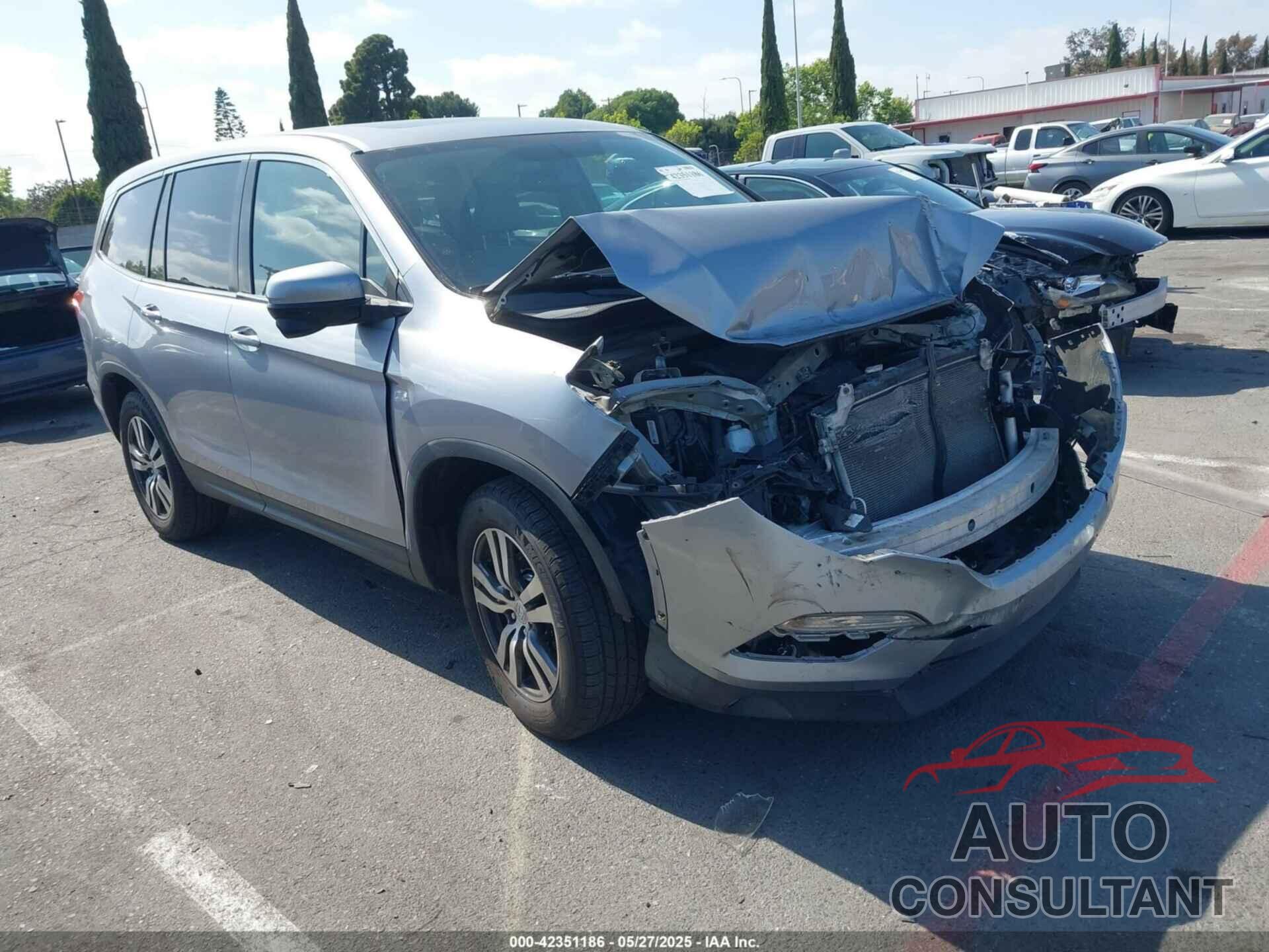 HONDA PILOT 2017 - 5FNYF6H58HB028985