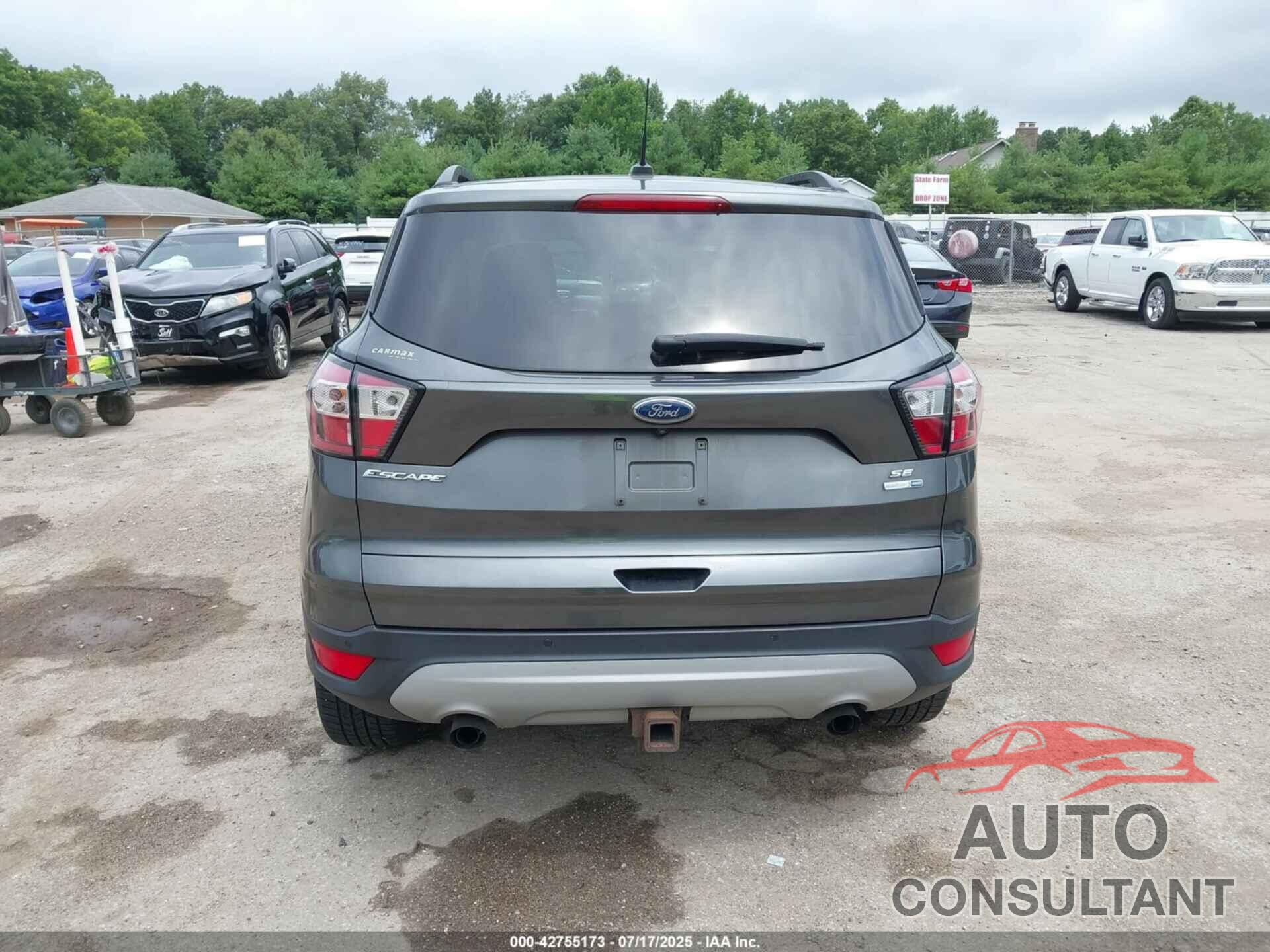 FORD ESCAPE 2017 - 1FMCU9G99HUC77546