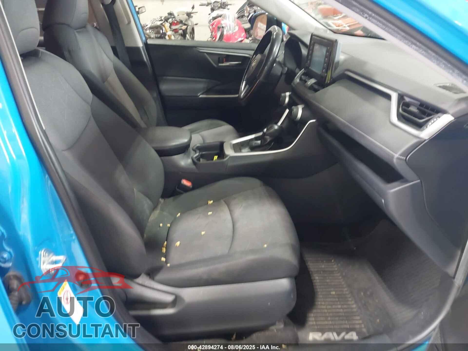 TOYOTA RAV4 2019 - JTMP1RFV3KD003232