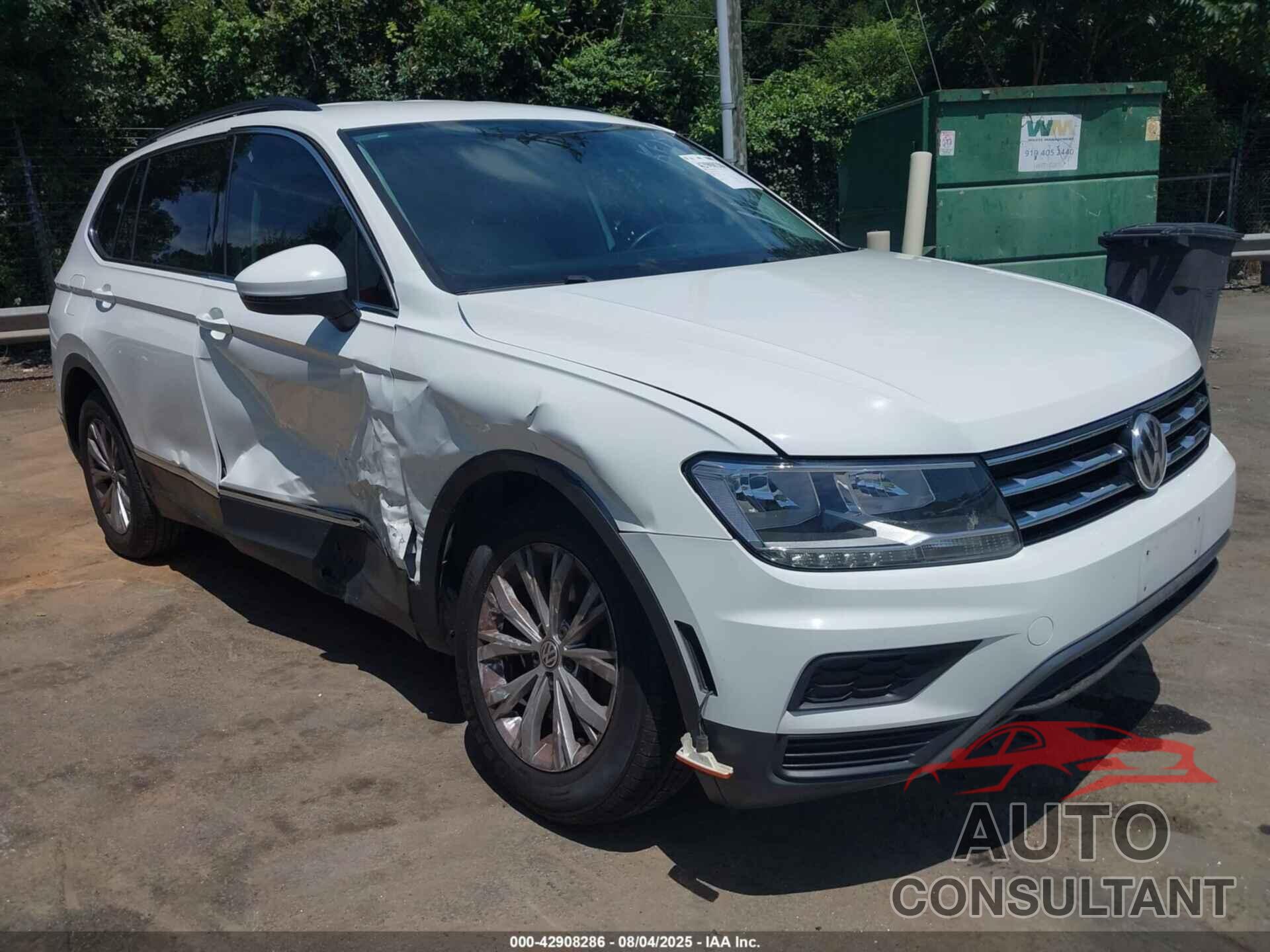 VOLKSWAGEN TIGUAN 2018 - 3VV3B7AX8JM161160
