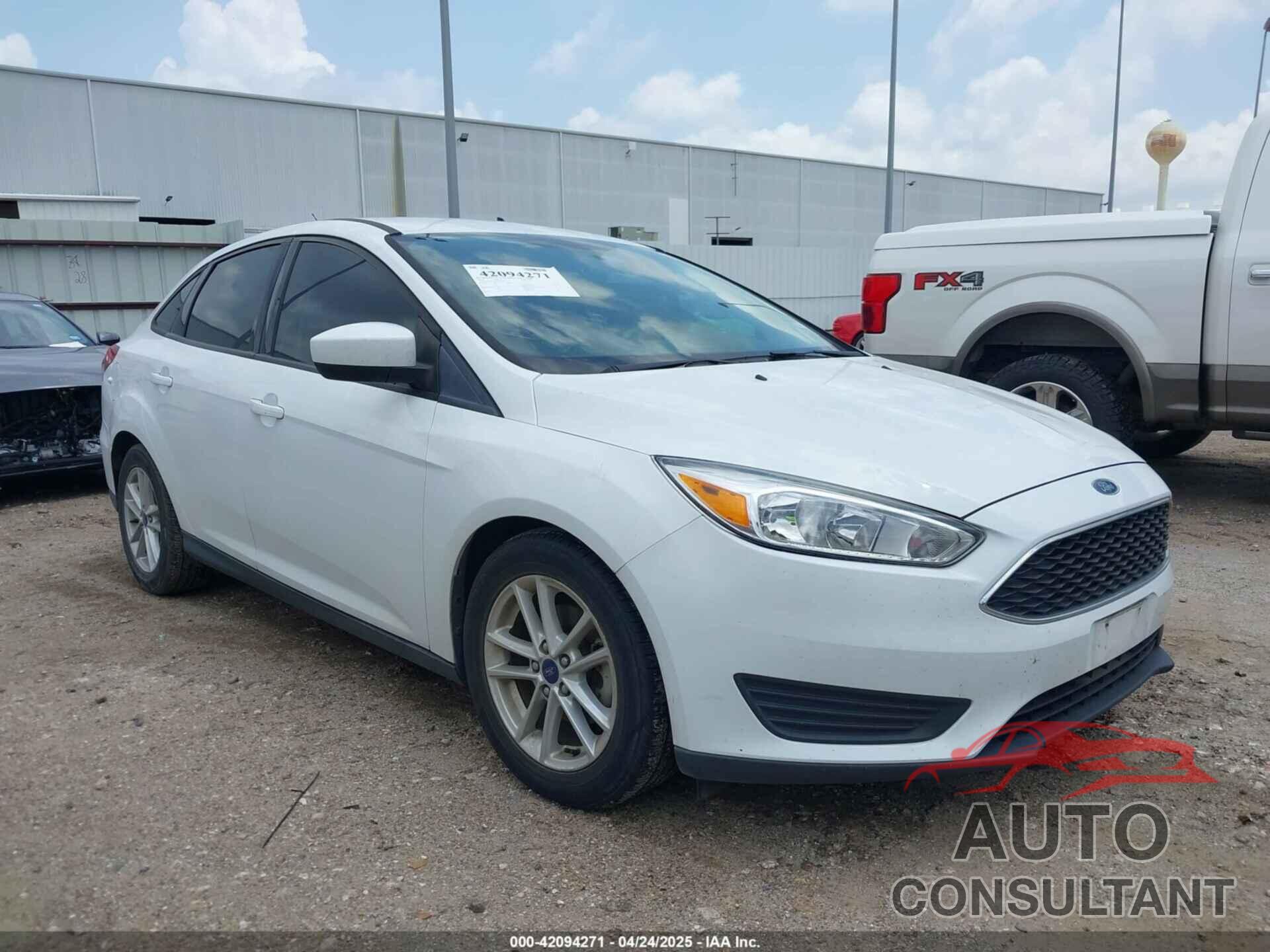 FORD FOCUS 2018 - 1FADP3F22JL292697