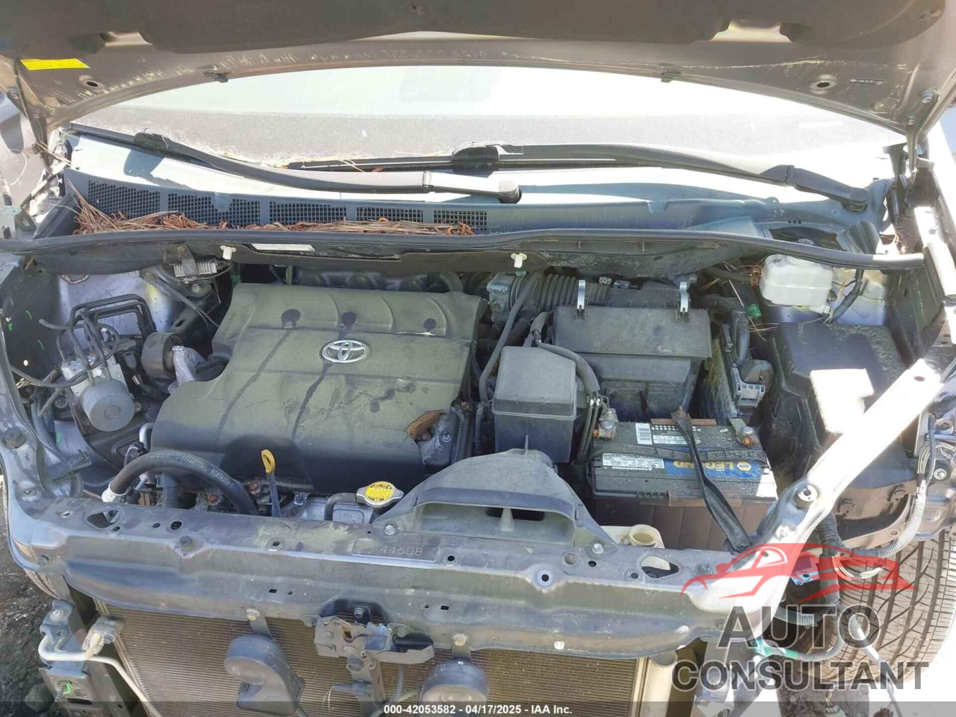 TOYOTA SIENNA 2011 - 5TDKK3DC3BS112980