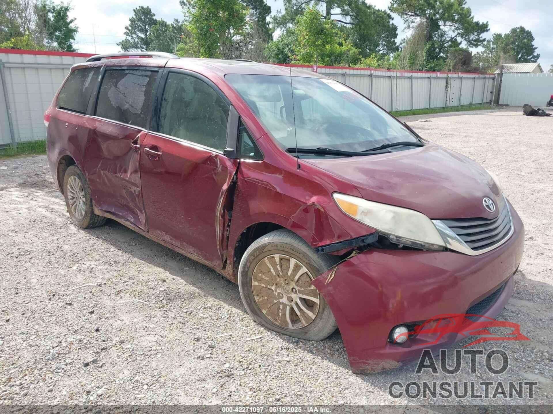 TOYOTA SIENNA 2013 - 5TDYK3DC5DS380894