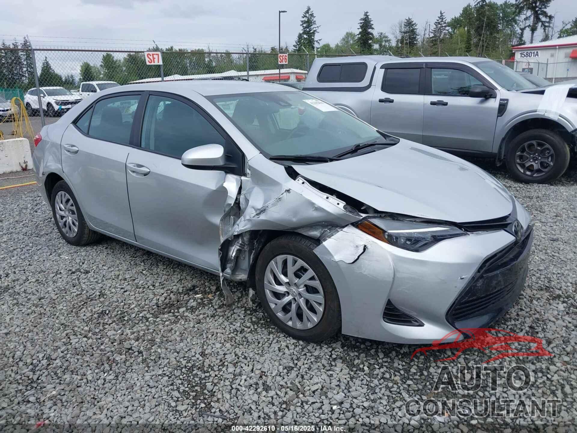 TOYOTA COROLLA 2017 - 2T1BURHEXHC883723