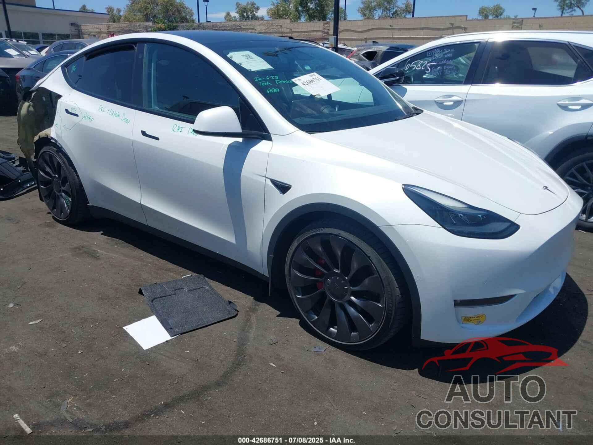 TESLA MODEL Y 2022 - 7SAYGDEF2NF558690
