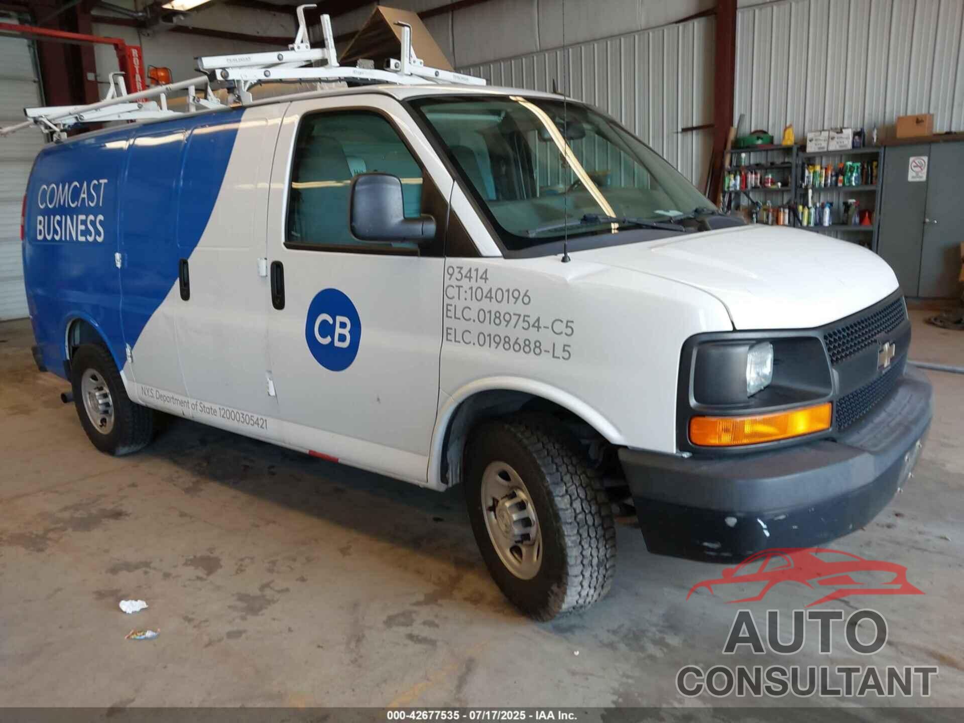 CHEVROLET EXPRESS 2500 2015 - 1GCWGFCF6F1151954