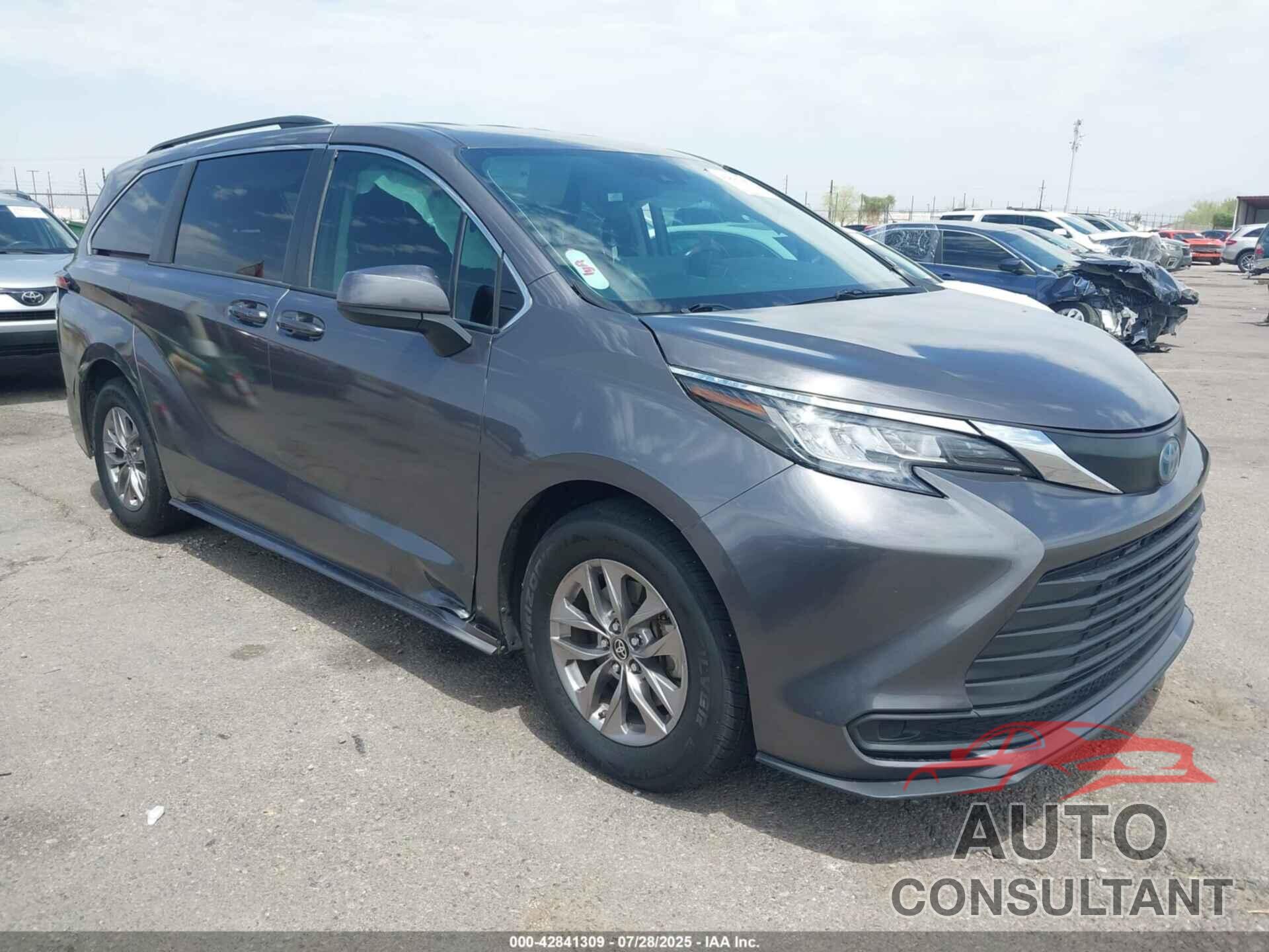 TOYOTA SIENNA 2021 - 5TDKSKFC1MS031244